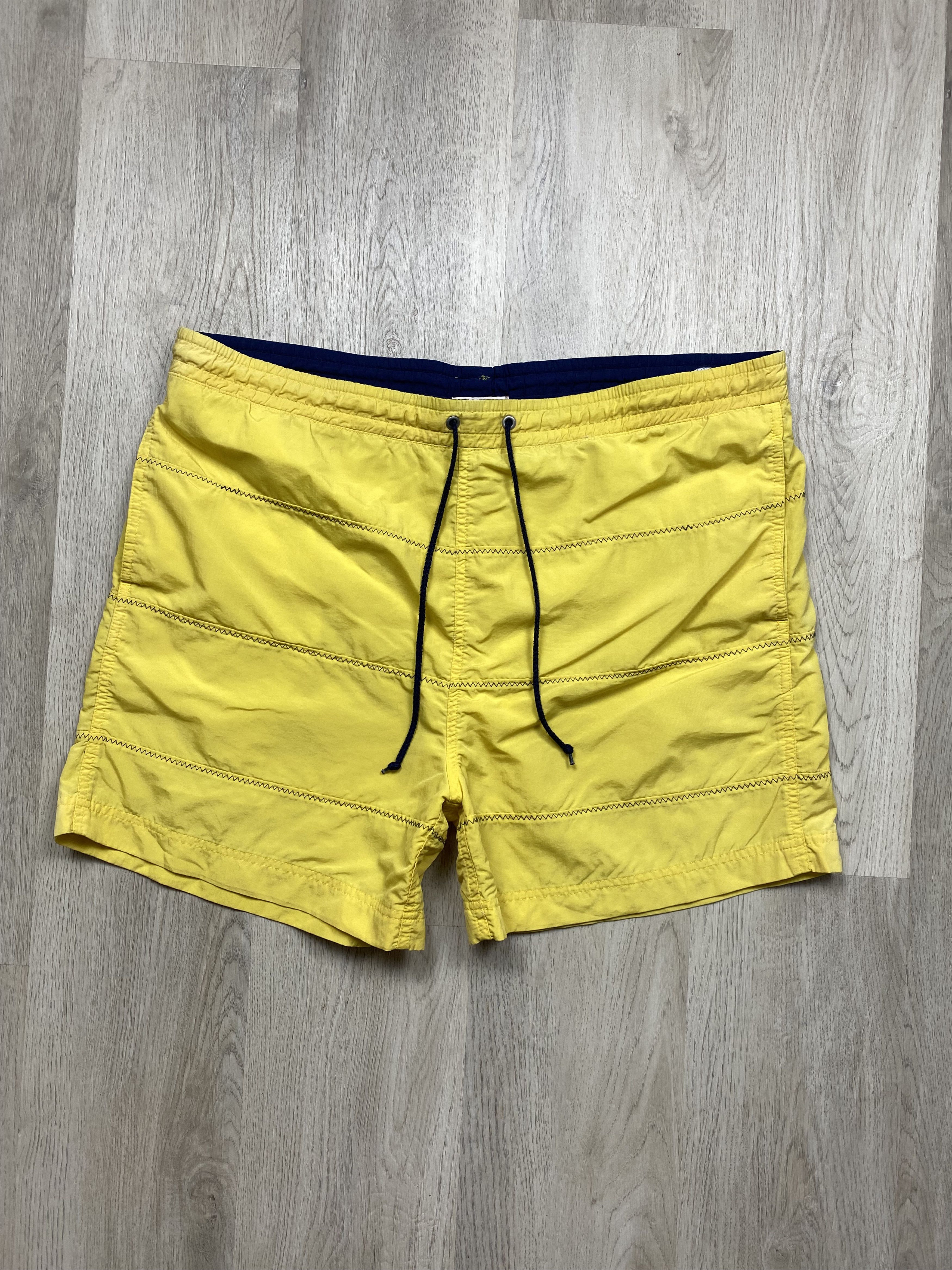 Chaps Ralph Lauren Chaps Ralph Lauren 90s Vintage Nylon Shorts Size US 34 / EU 50 - 1 Thumbnail