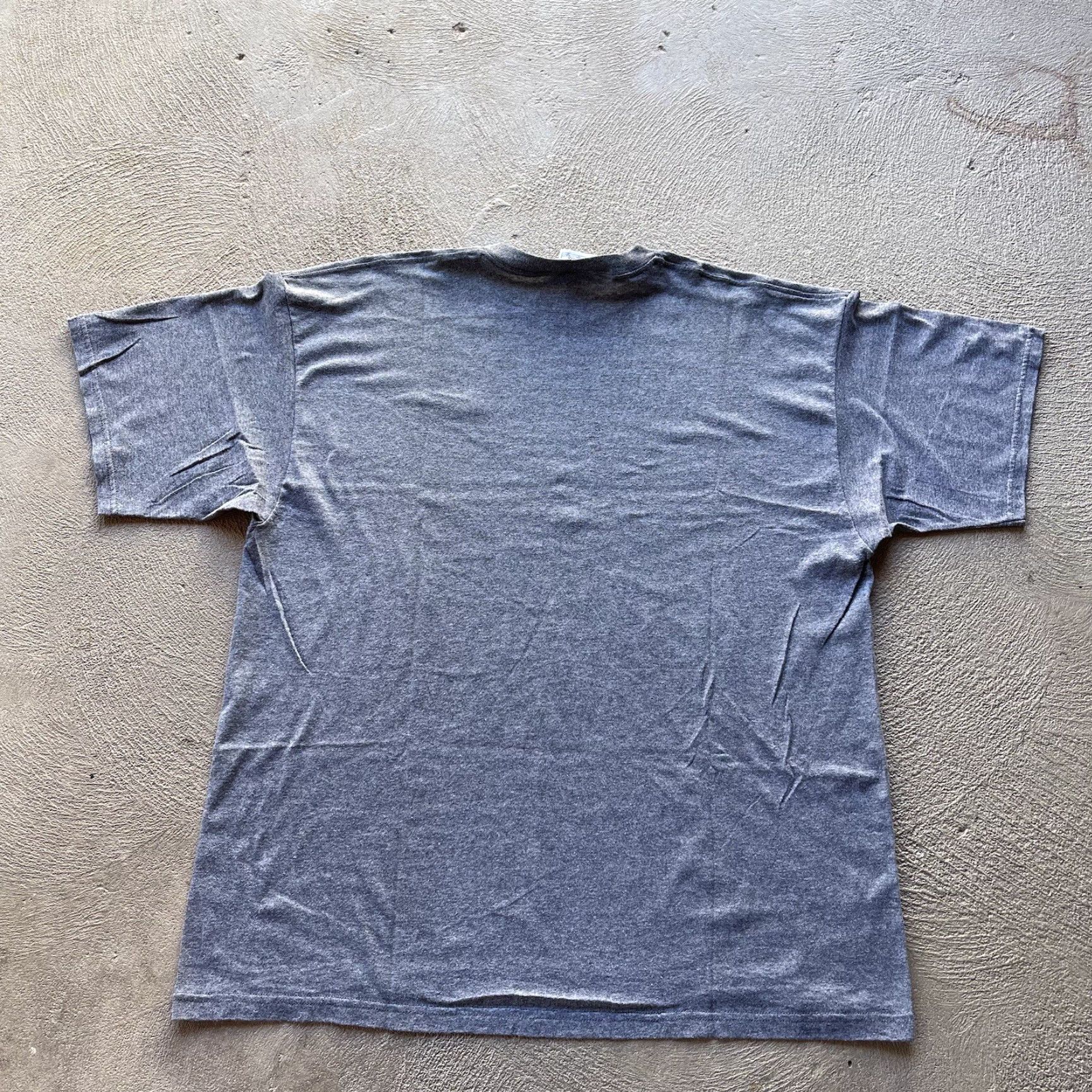 Nike VINTAGE Nike Shirt Mens XL Gray Short Sleeve Crew Neck Swoosh Logo Basic Stretch 90s USA T-Shirt Size US XL / EU 56 / 4 - 5 Thumbnail