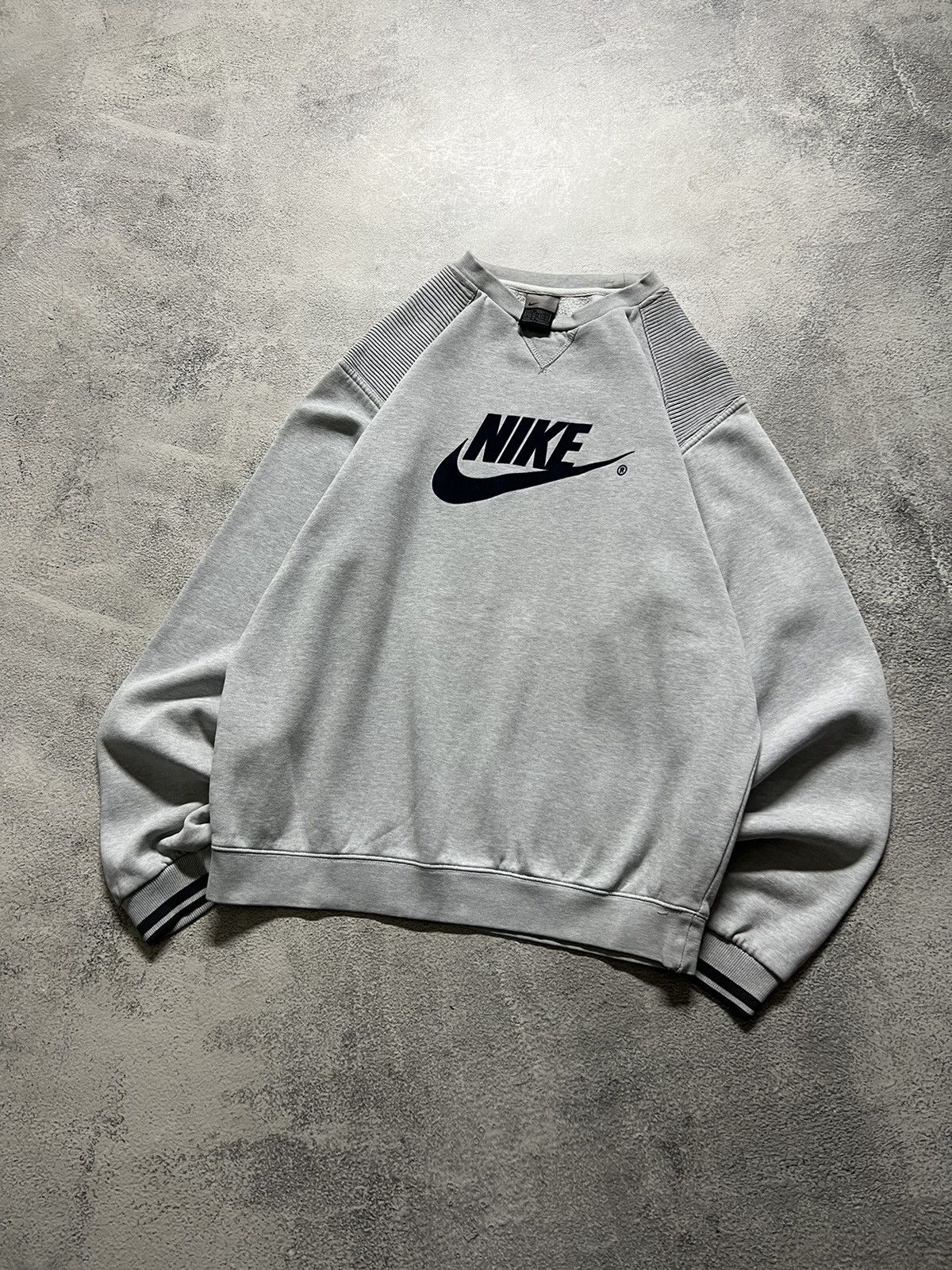 Vintage Y2k Nike 🩶 Velour Spell Out Big Logo Sweatshirt 90’s
