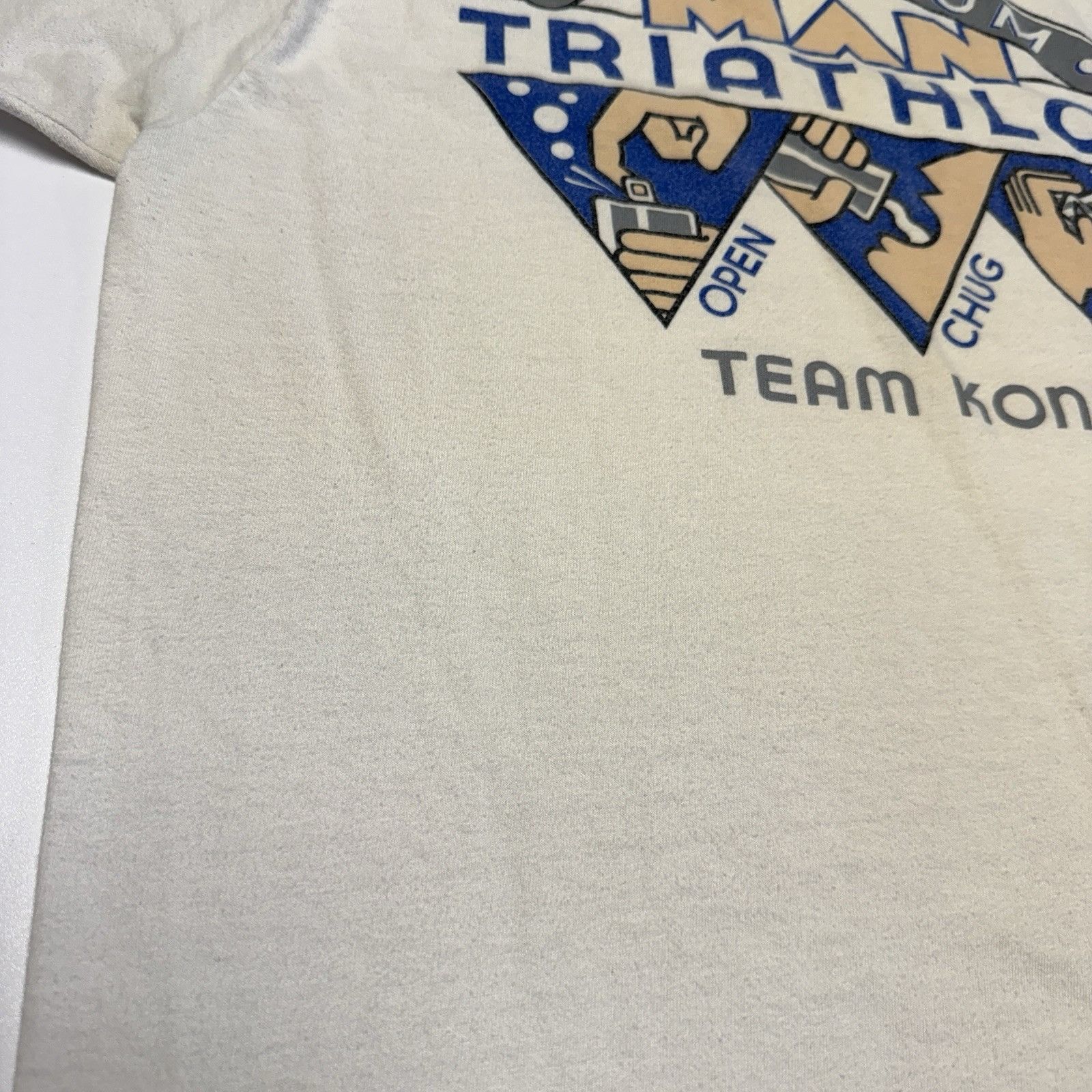 Vintage Vintage 80s Crazy Shirts Kona Triathlon T Shirt Mens Medium Size US M / EU 48-50 / 2 - 11 Thumbnail