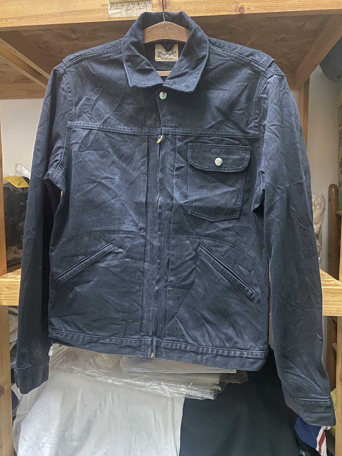 Vintage DISTRESSED WRANGLER DENIM JACKET Size US M / EU 48-50 / 2 - 1 Thumbnail