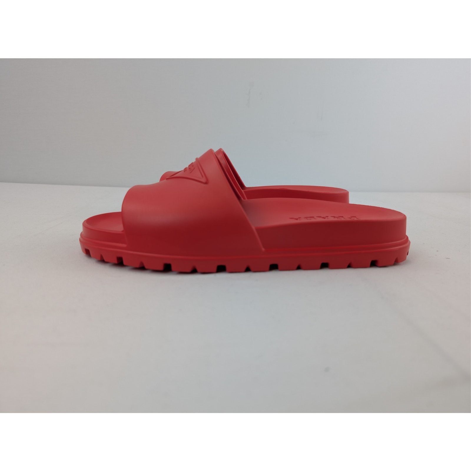 Prada o1rshd1 Rubber Mule-Flip-Flops Slipper in Red Size US 11 / EU 44 - 12 Thumbnail