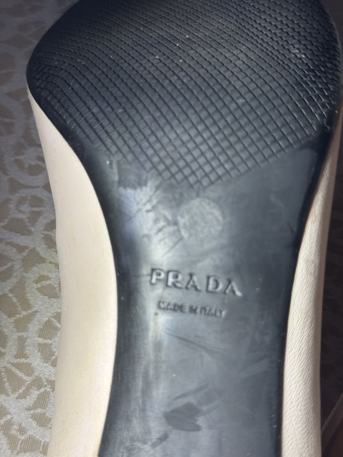 Prada Prada Two-Tone Cap-Toe Pumps | Leather | Kitten Heel Size US 9 / IT 39 - 5 Thumbnail