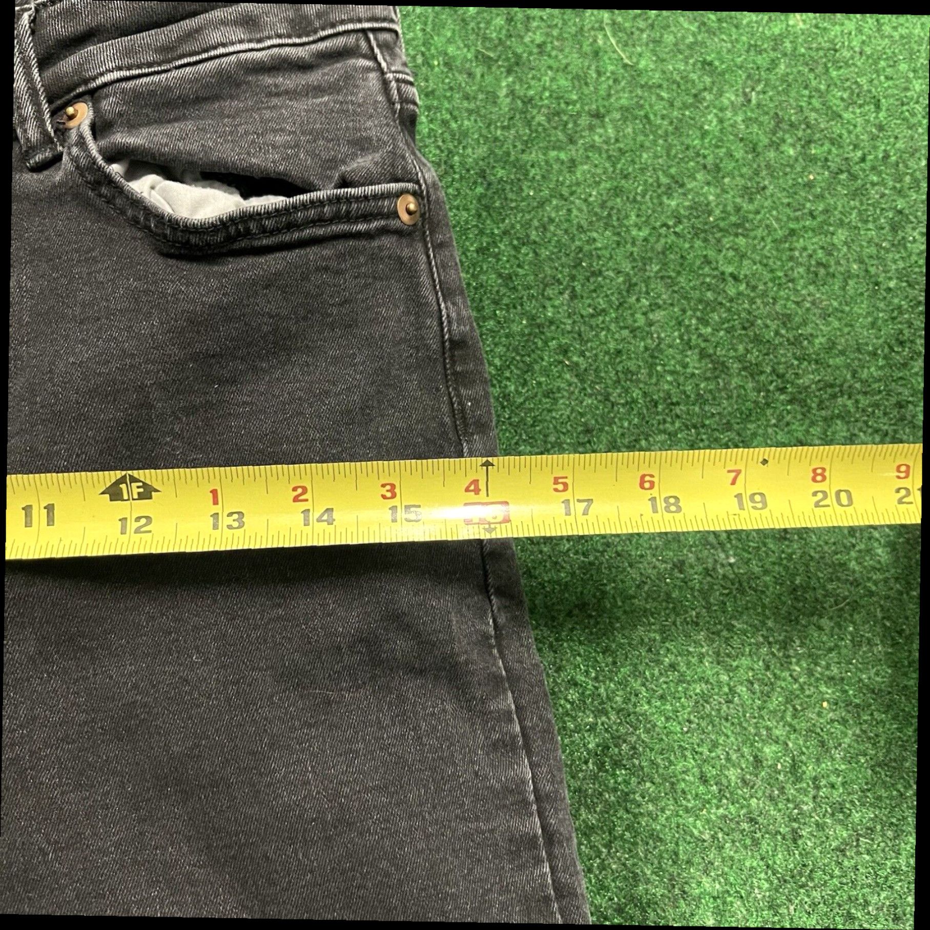 H&M H&M jeans womens size 10 regular skinny black mid rise stretch Size 32" / US 10 / IT 46 - 7 Thumbnail