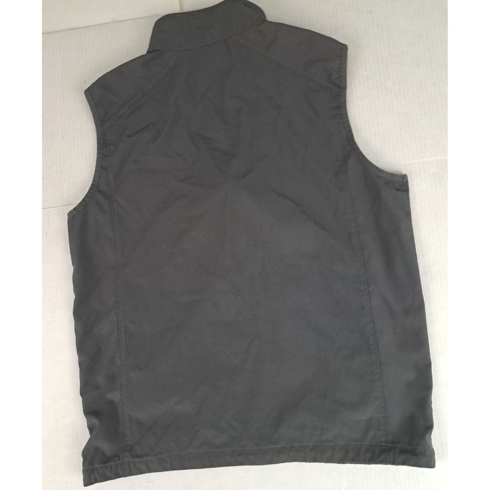 Vintage VINTAGE Charles River Apparel Vest Unisex Adults M Gray Lightweight Golf 25in Long 21in Pit to Pit Size US M / EU 48-50 / 2 - 6 Thumbnail