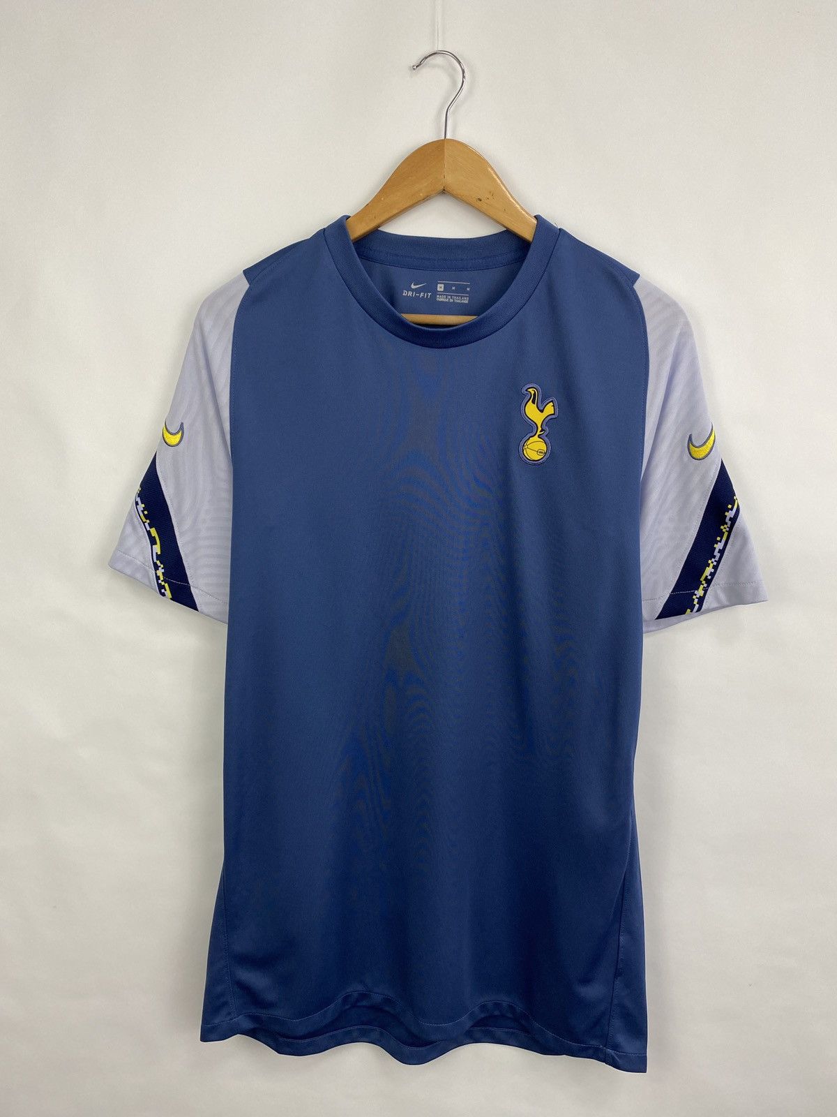 Nike 🏴󠁧󠁢󠁥󠁮󠁧󠁿 2020 2021 Tottenham Training CL T-hirt Jersey Mystic Navy Size US M / EU 48-50 / 2 - 3 Thumbnail
