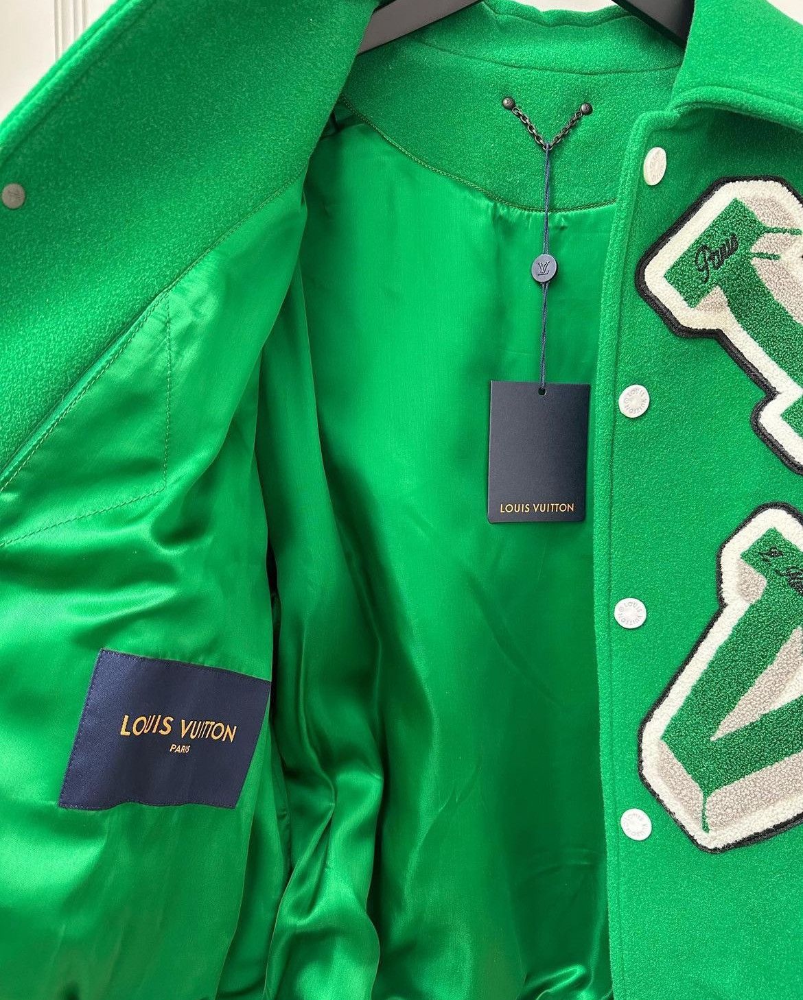 Louis Vuitton Louis Vuitton FW21 Green & White Varsity Jacket Size US M / EU 48-50 / 2 - 7 Thumbnail