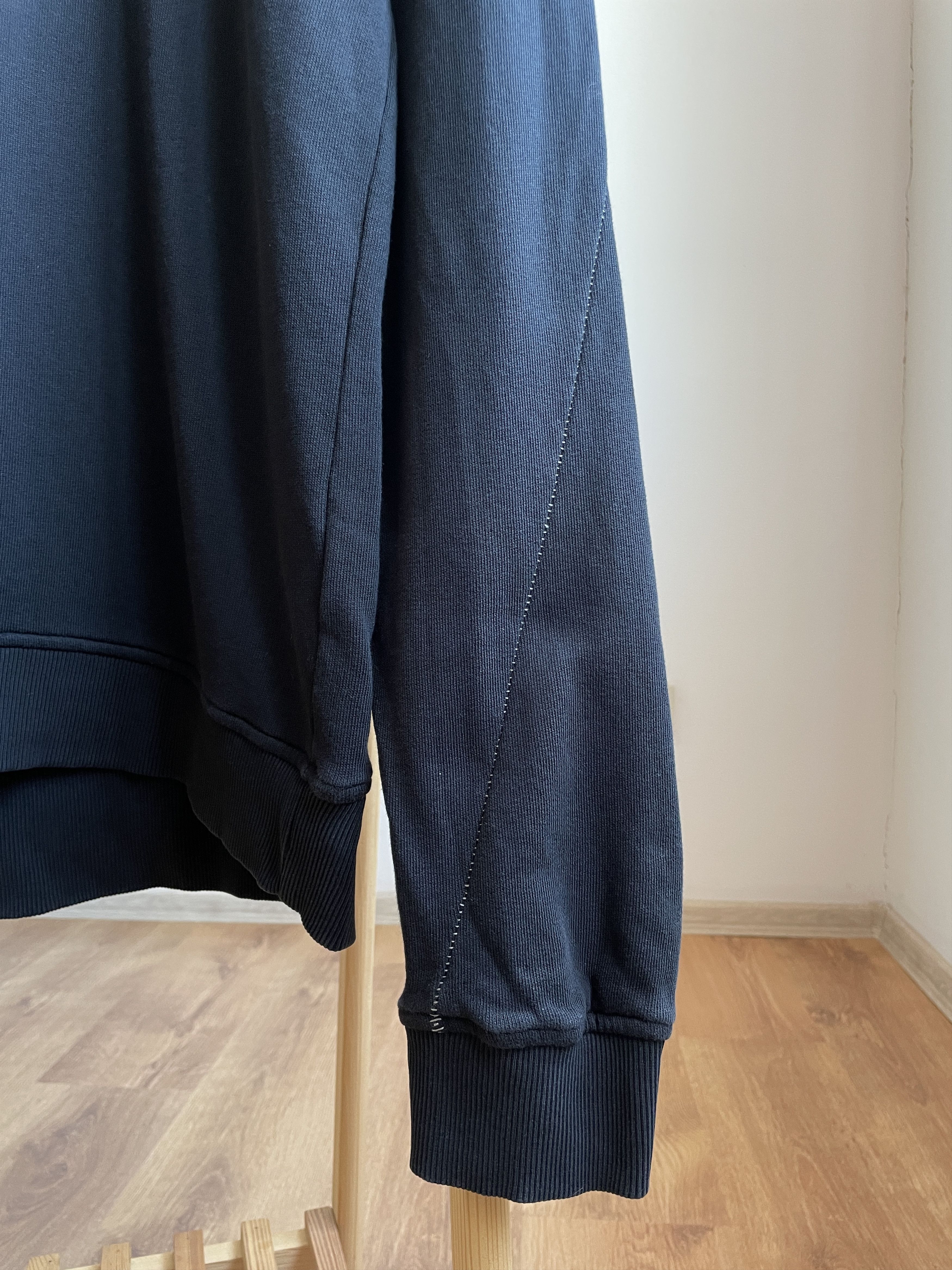 Thom Krom Thom Krom Avant Garde Exposed Seams Sweatshirt Size L Size US L / EU 52-54 / 3 - 6 Thumbnail