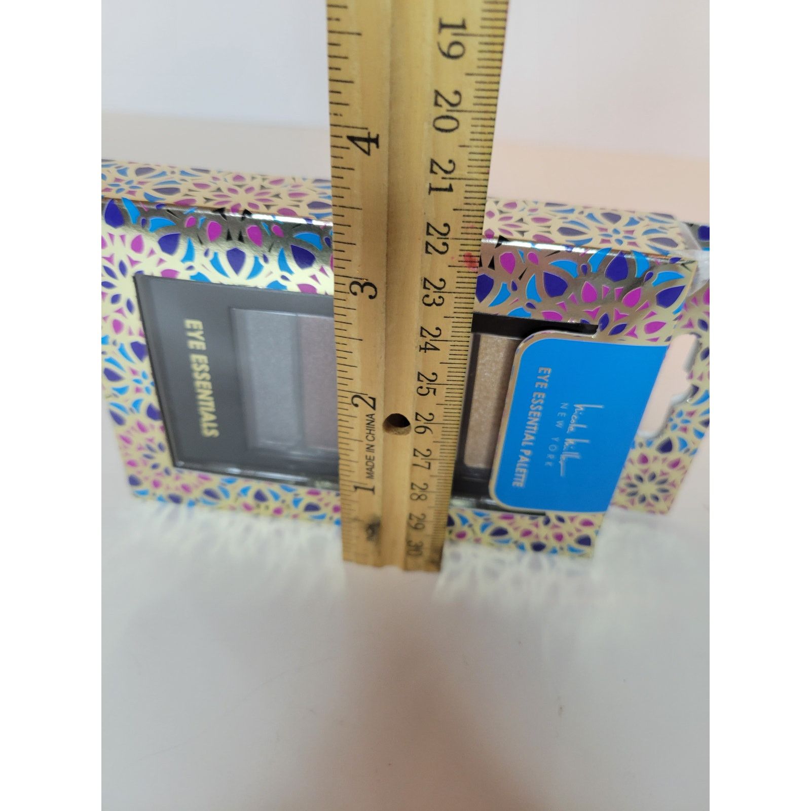 Nicole Miller NIB Nicole Miller Eye Essential Eye Shadow Palette 5 Colors Size ONE SIZE - 4 Thumbnail