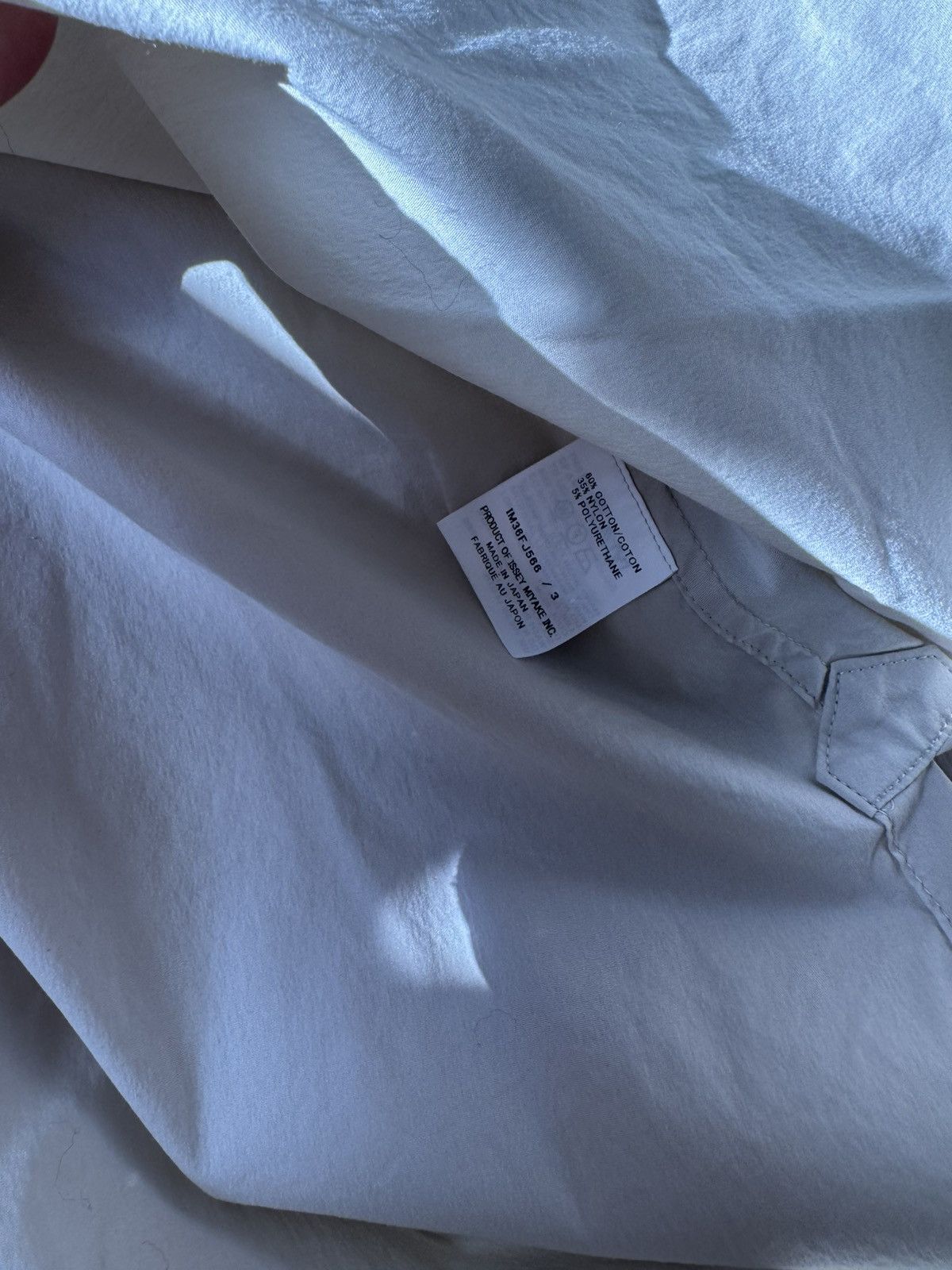 Issey Miyake Issey Miyake wide shoulder designed drapy side slit shirt Size M / US 6-8 / IT 42-44 - 4 Thumbnail