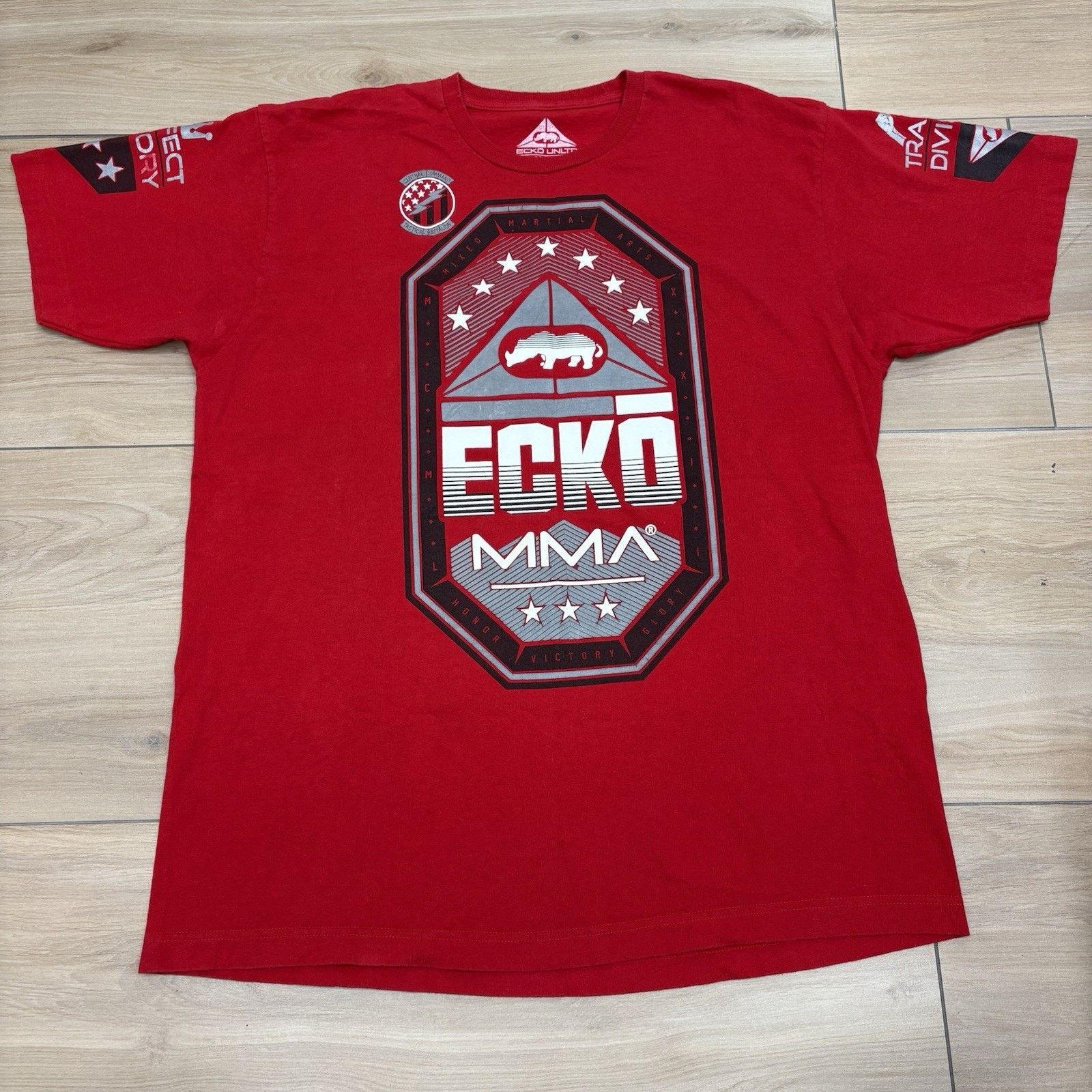 Ecko Unltd. Ecko Unltd MMA XL TShirt Y2K Red Short Sleeve Rawthentic Tee Size US XL / EU 56 / 4 - 1 Thumbnail