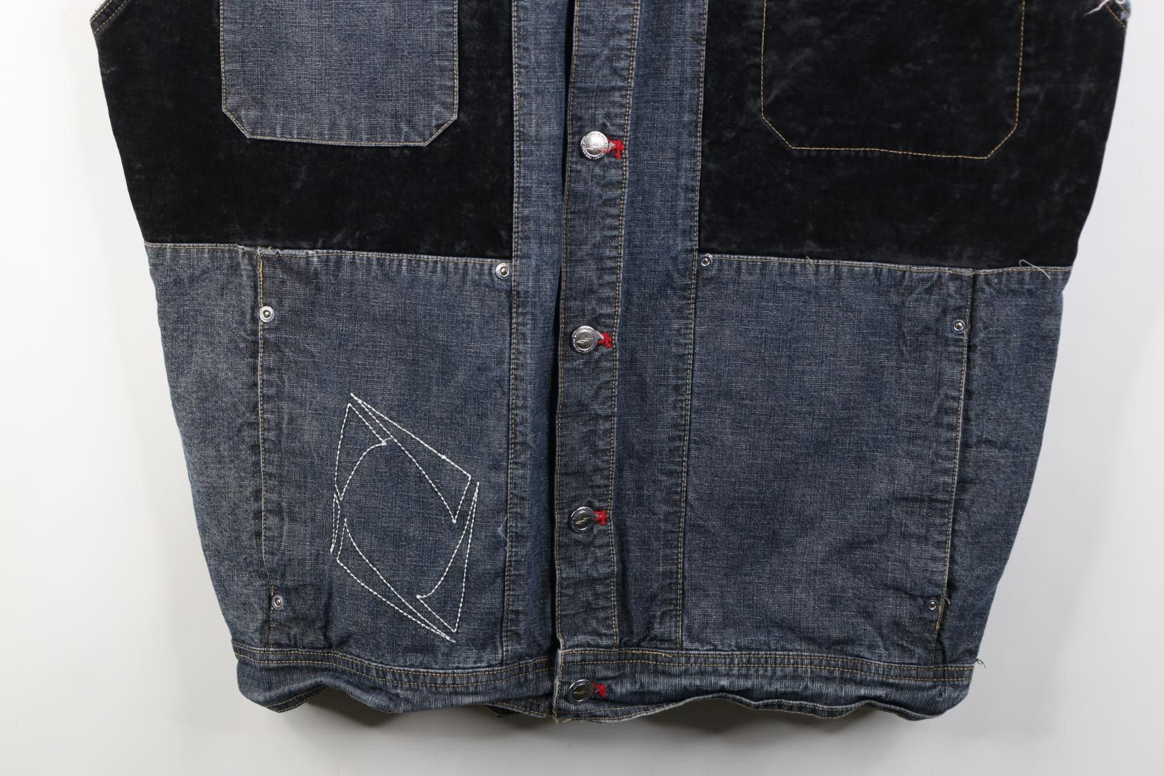 Vintage Vintage 90s Y2K Streetwear Ice T Rap Sleeveless Denim Vest Size US L / EU 52-54 / 3 - 3 Thumbnail