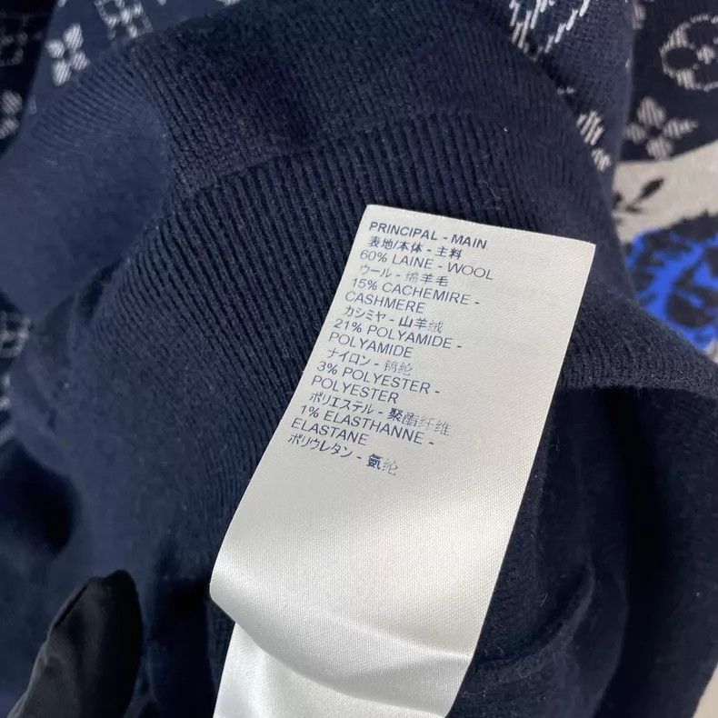 Louis Vuitton Louis Vuitton Blue and black contrast print print striped Size US L / EU 52-54 / 3 - 6 Thumbnail