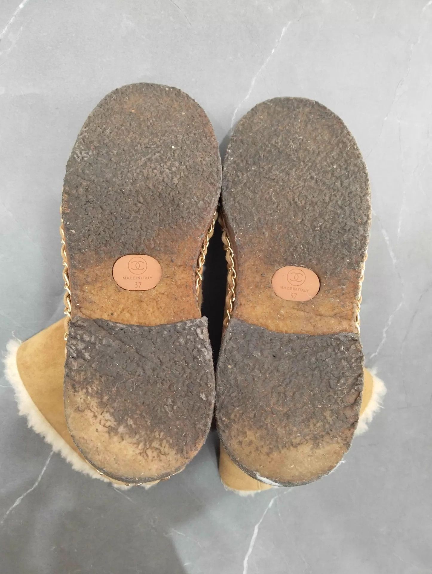 Chanel Chanel camel suede snow boots women's 37 Size US 6 / IT 36 - 6 Thumbnail