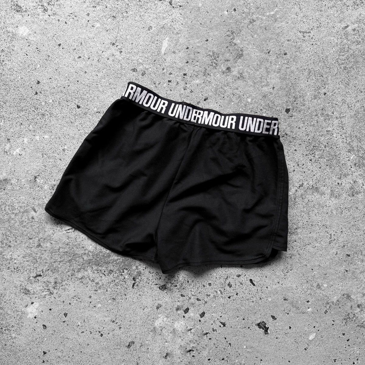 Under Armour Under Armour Womens Black Mini Shorts Pockets Comfort Size 26" / US 2 / IT 38 - 2 Thumbnail