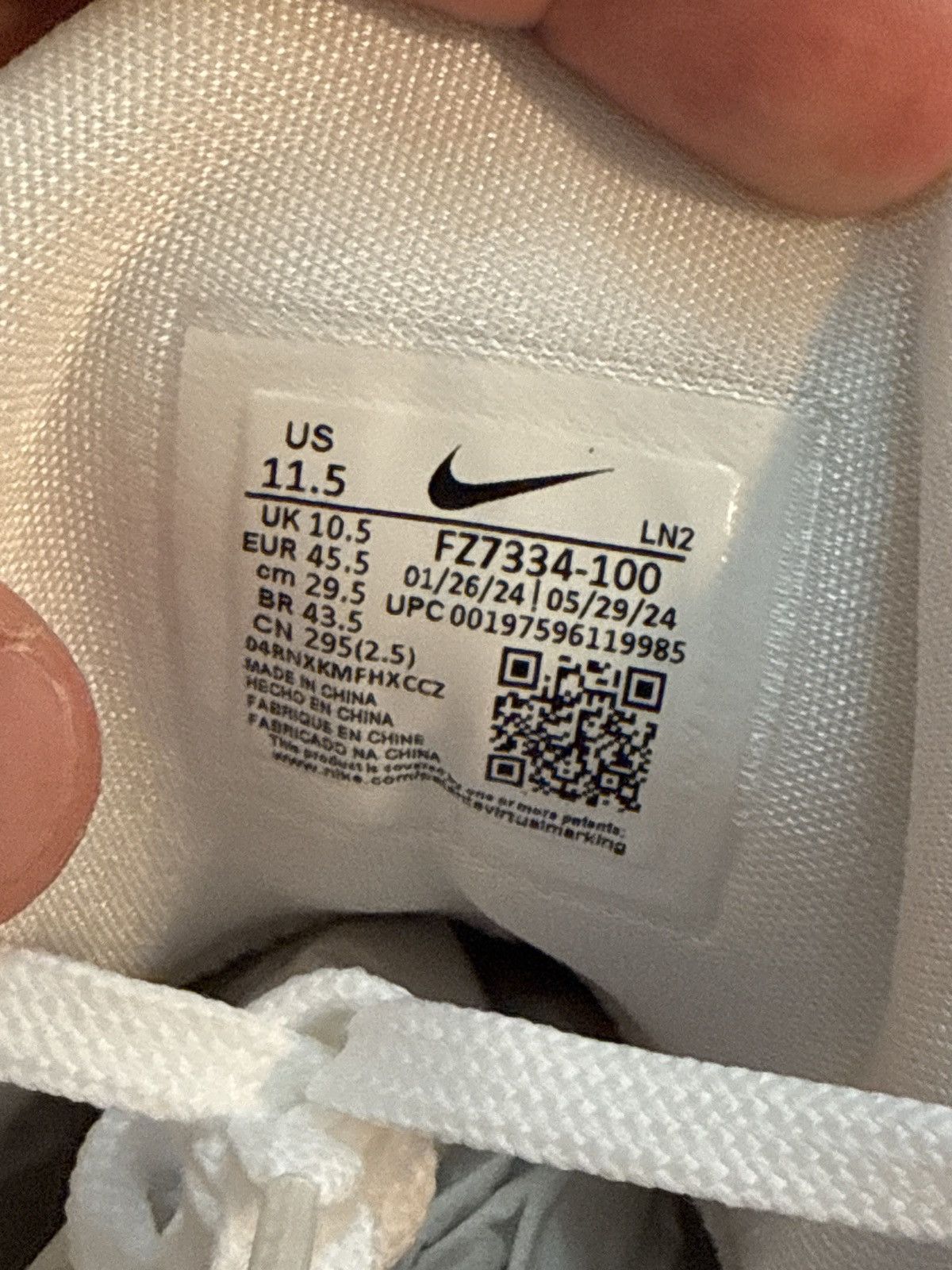 Nike Kobe 9 Halo Size 11.5 Size US 11.5 / EU 44-45 - 1 Thumbnail