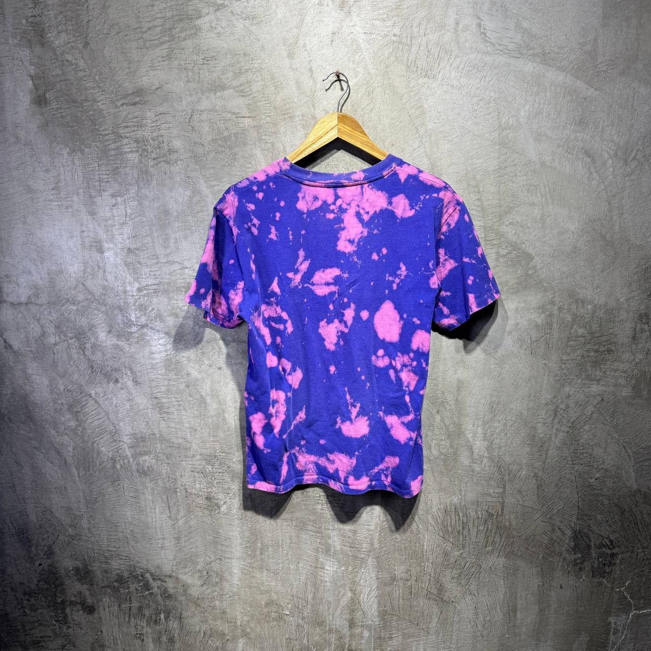 Gucci Gucci Vertical logo spell out tie dye tee Size US M / EU 48-50 / 2 - 6 Thumbnail