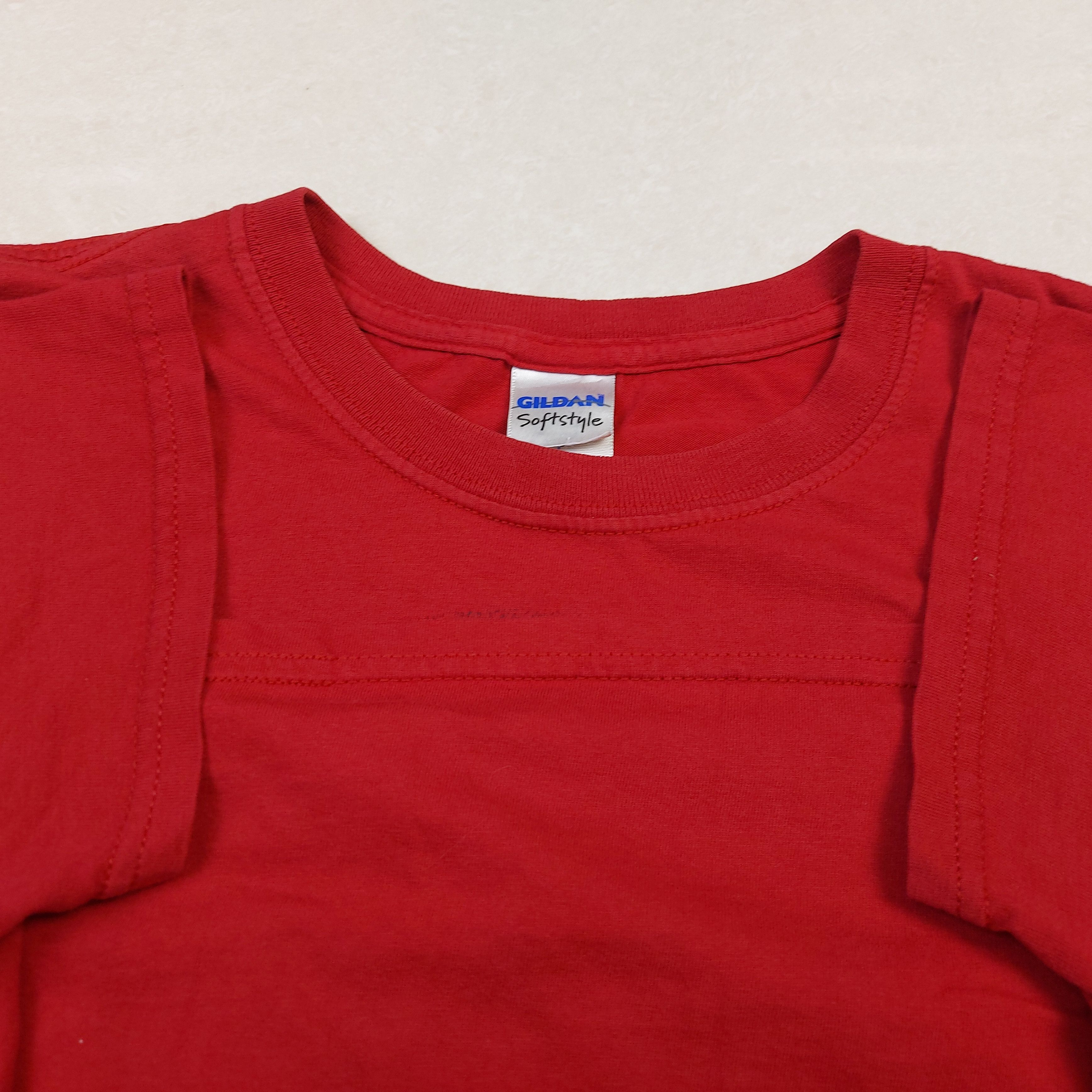Band Tees Official 2013 Taylor Swift Red Tour Pop Music Merch TEE Size US S / EU 44-46 / 1 - 6 Thumbnail