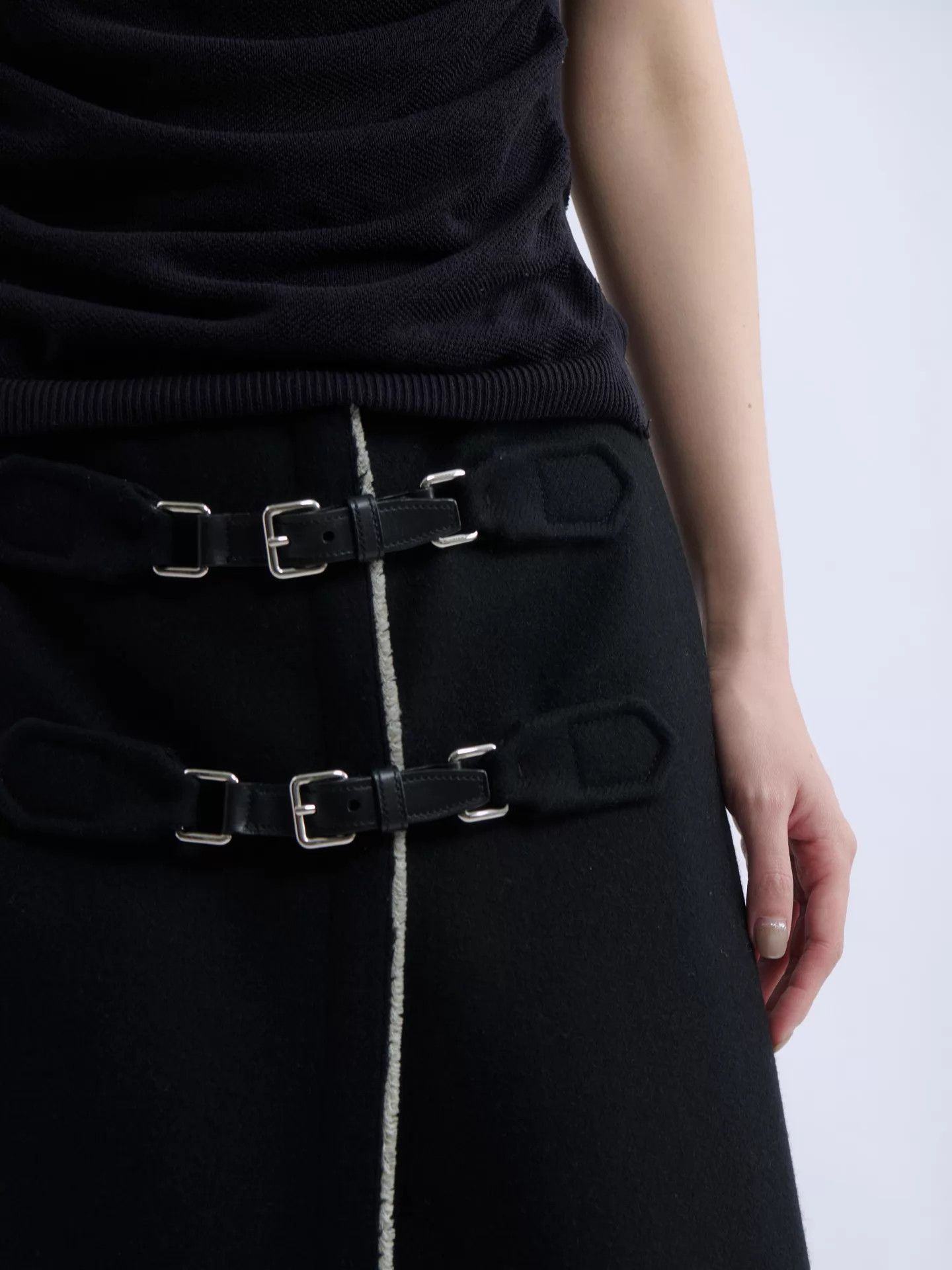 Prada PRADA 00s Double Buckle Black Wool Skirt Women Size 26" / US 2 / IT 38 - 6 Thumbnail