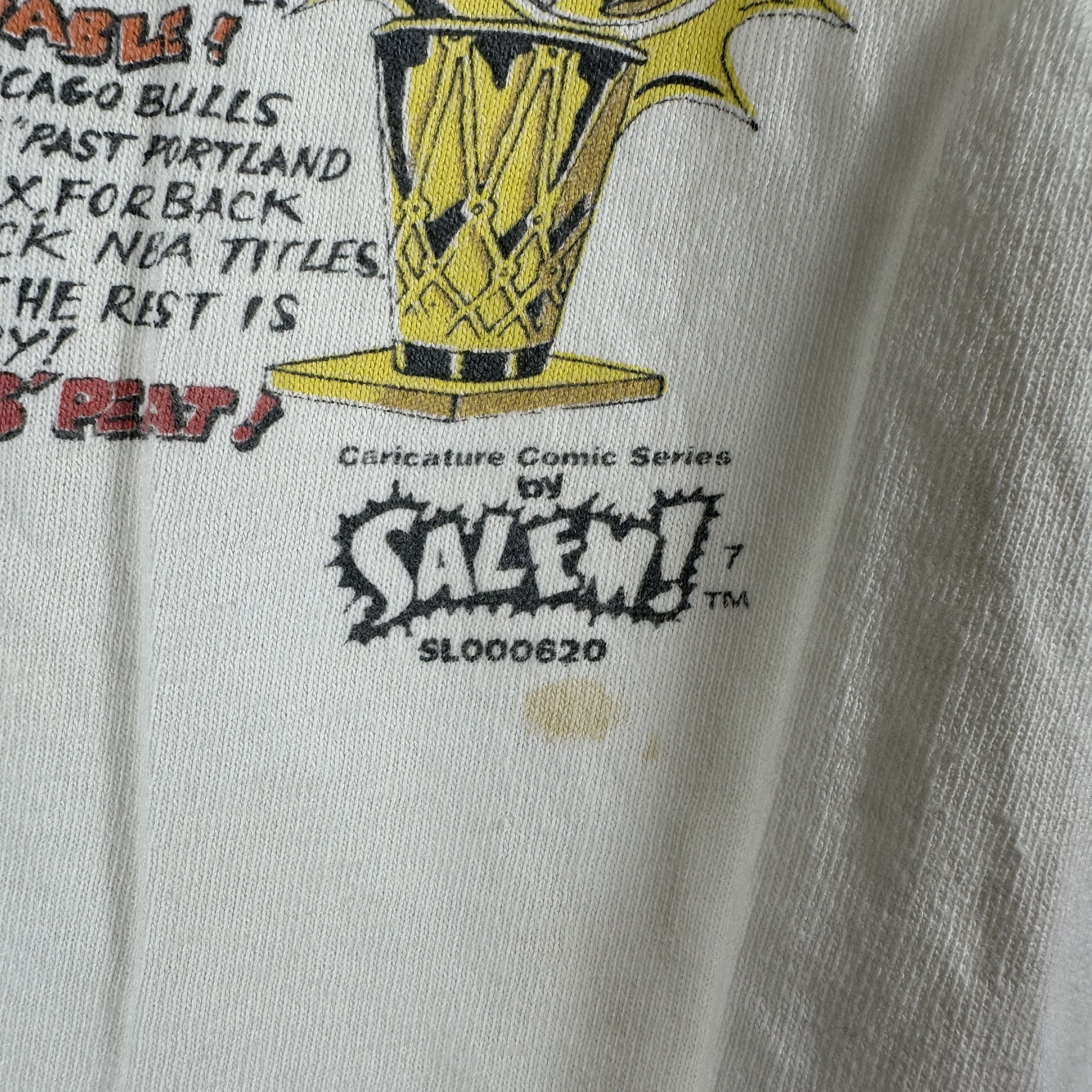 Vintage 1993 Chicago Bulls NBA World Champs Salem Comic T-shirt Size US XL / EU 56 / 4 - 5 Thumbnail
