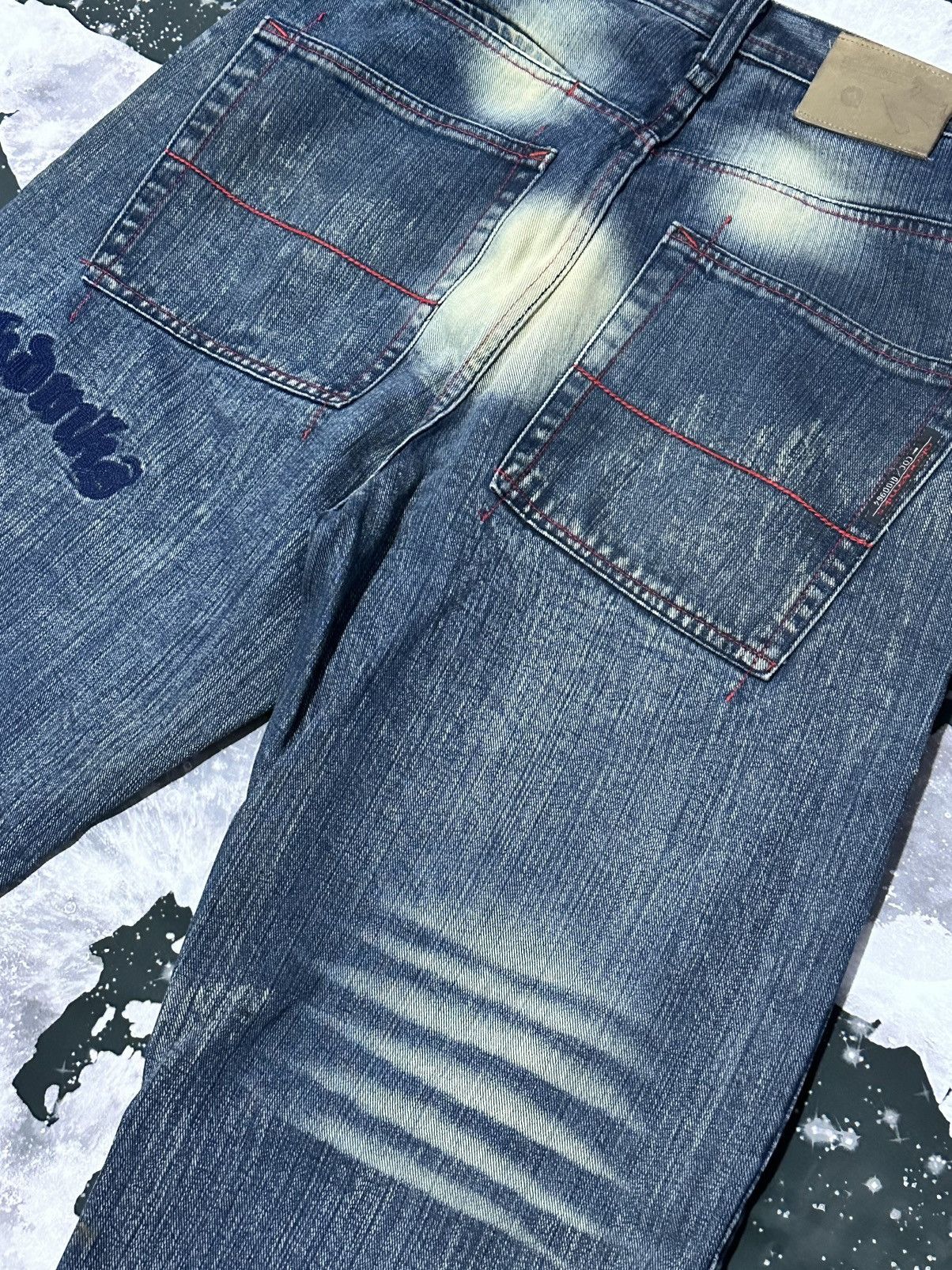 Vintage Akademiks Mens Embroidered Blue Jeans Size US 34 / EU 50 - 9 Thumbnail