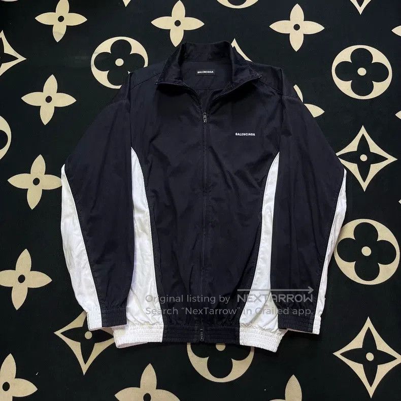 Balenciaga Balenciaga Embroidered Logo Patchwork School Jacket Size US S / EU 44-46 / 1 - 1 Thumbnail