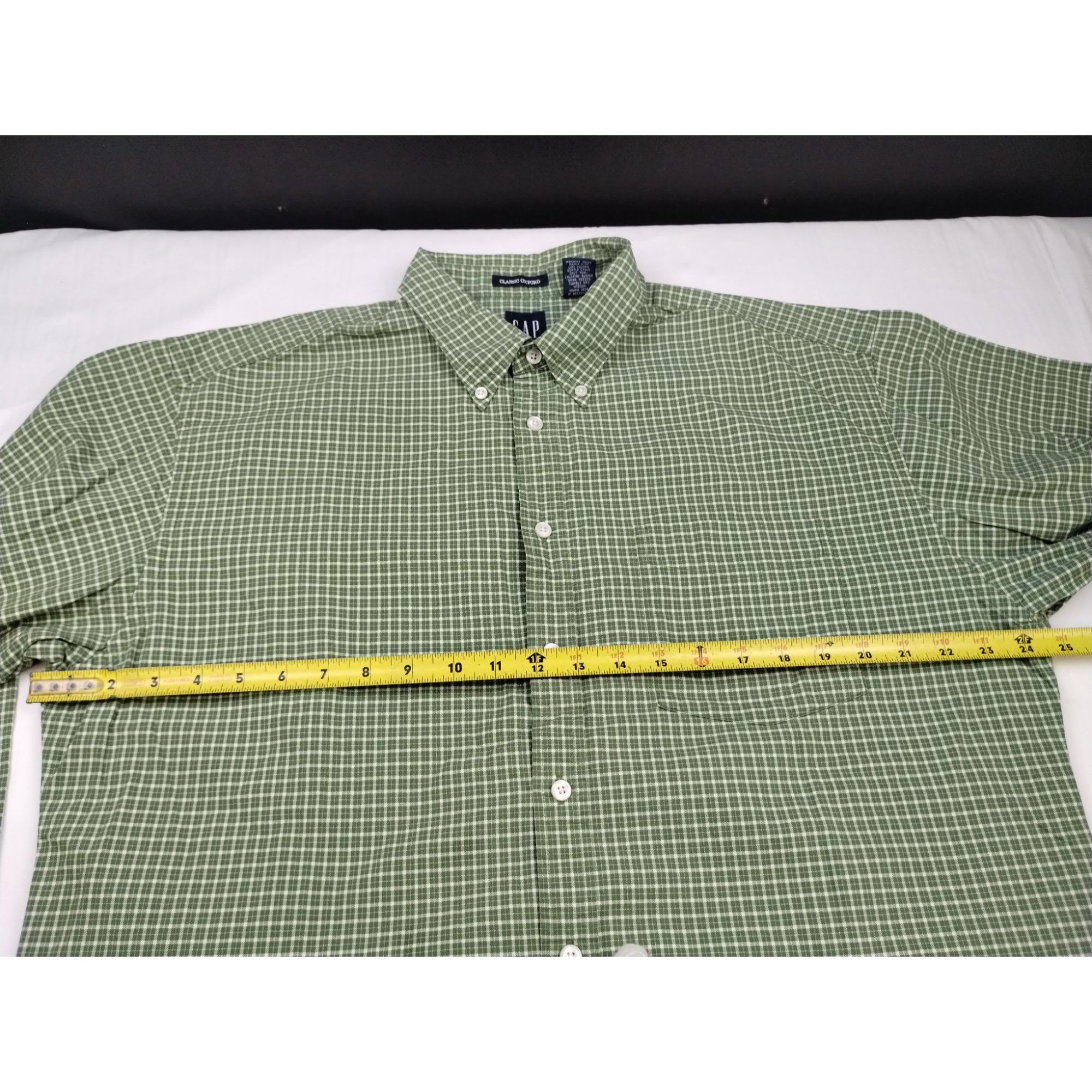 Gap Gap Men's Green Classic Oxford Shirt/Button Size L SKU 3988 Size US L / EU 52-54 / 3 - 7 Thumbnail