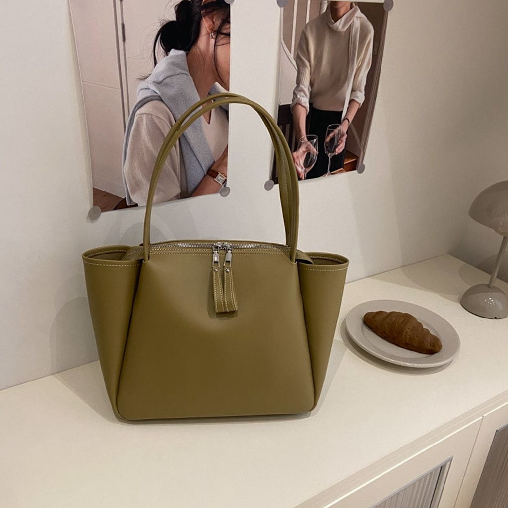 Japanese Brand Large capacity handbag Size ONE SIZE - 1 Thumbnail