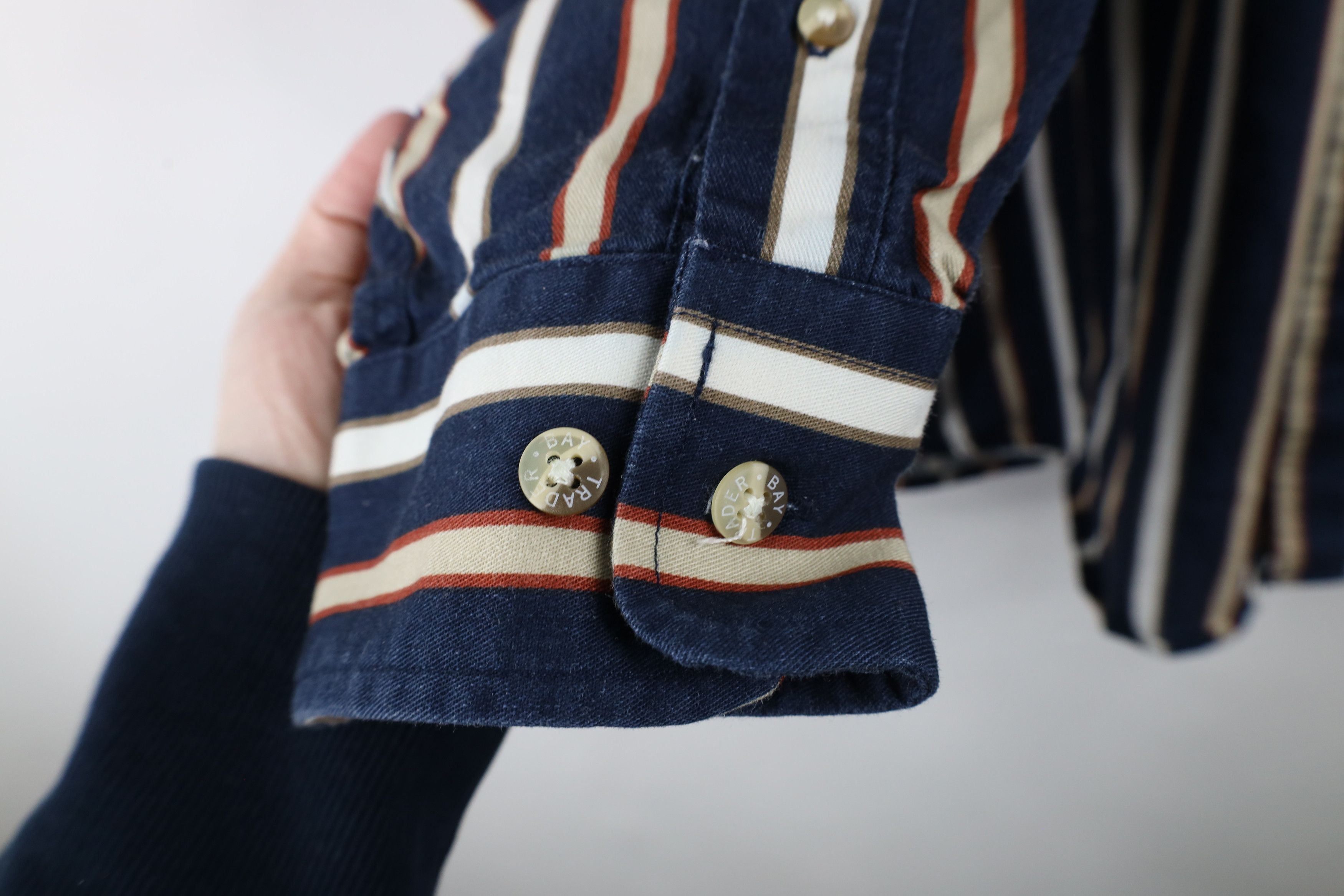 Vintage Vintage 90s Streetwear Block Collared Button Down Shirt Size US XL / EU 56 / 4 - 5 Thumbnail