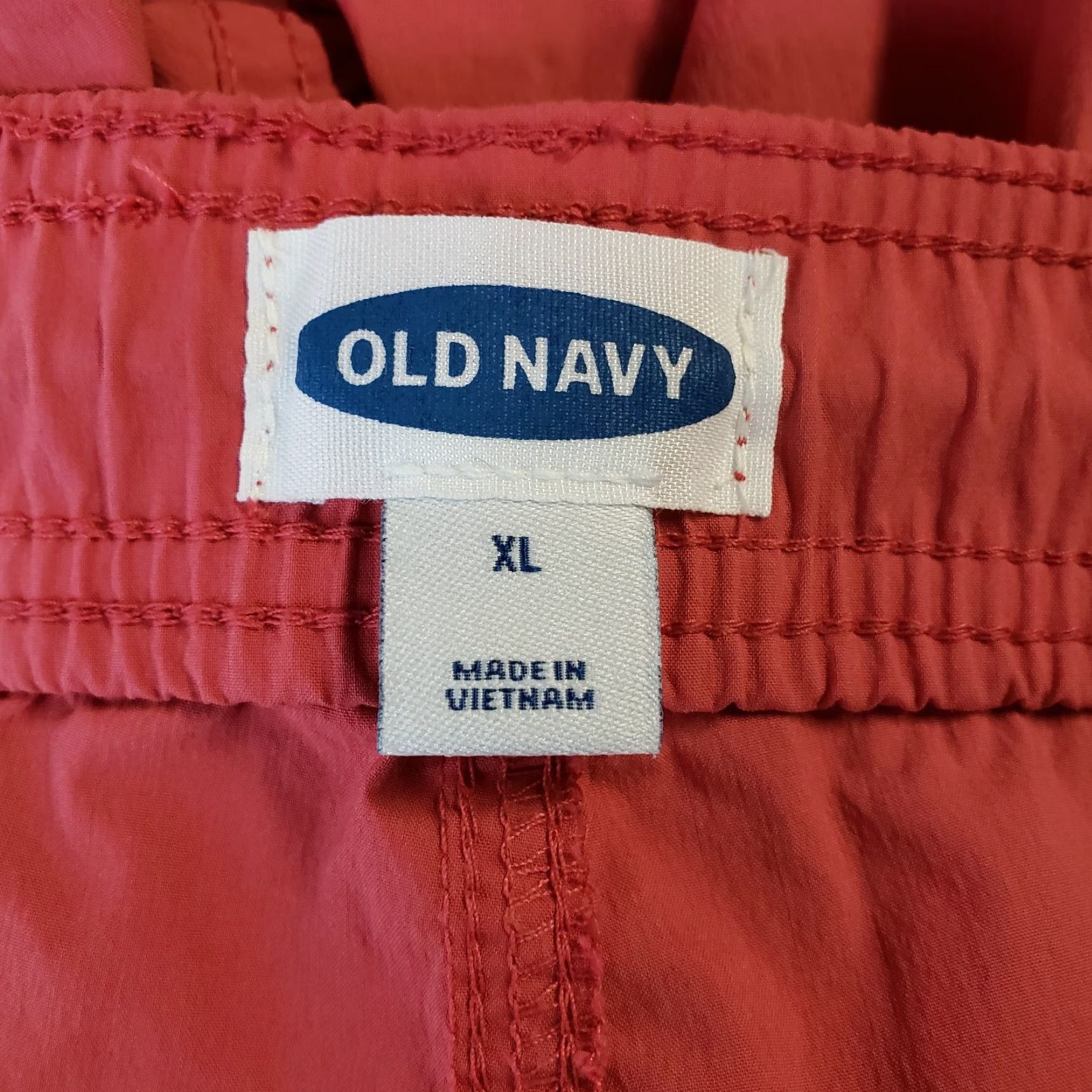 Old Navy Old Navy Mens 8" Poolside Swim Trunks XL Berry Red Cotton Blend Bottoms Mens Swim Trunks Red 8" Poolside Old Navy Cotton Blend Men XL Berry Red Size US 36 / EU 52 - 3 Thumbnail