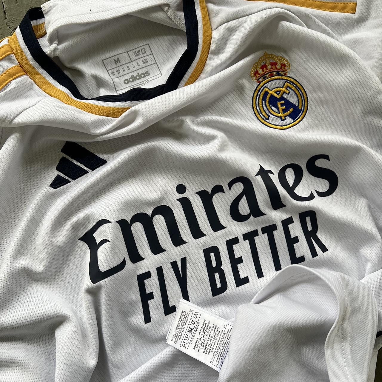 Adidas Modric Real Madrid Jersey Home Football jersey Adidas Size US M / EU 48-50 / 2 - 5 Thumbnail