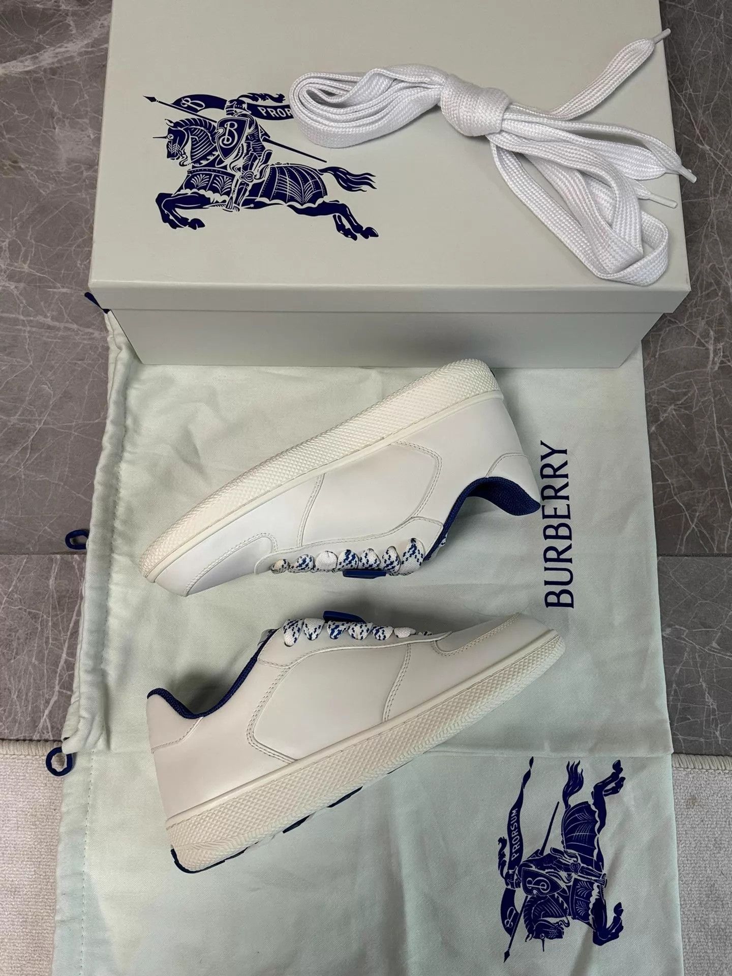 Burberry Burberry Terrace Horseferry Unisex White/Blue Trainer 36 Size US 5.5 / IT 35.5 - 8 Thumbnail