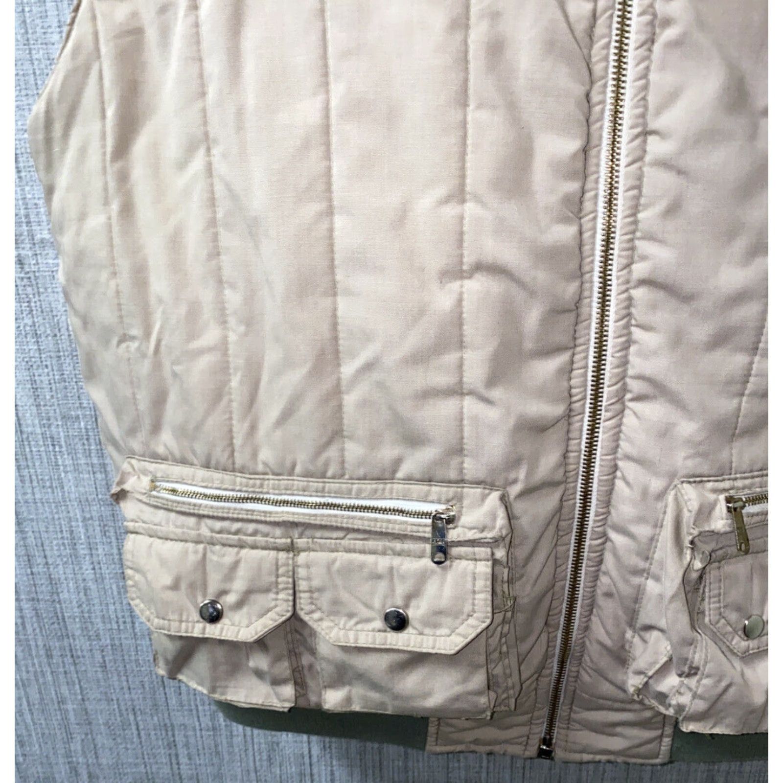 Vintage VINTAGE Monterey Bay Clothing Company Mens Beige Cotton Full Zip Vest Size L Size US L / EU 52-54 / 3 - 4 Thumbnail