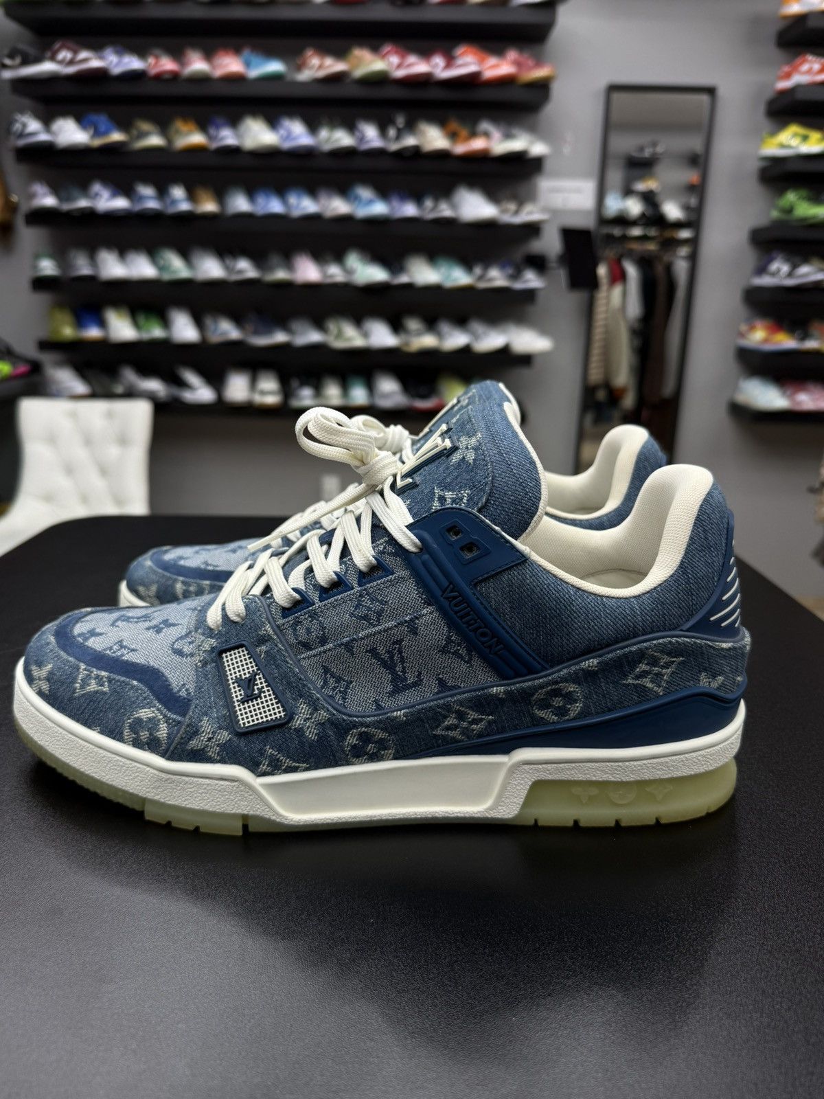 Louis Vuitton Louis Vuitton Trainer Denim Monogram size 10LV / 11 US Size US 11 / EU 44 - 8 Thumbnail