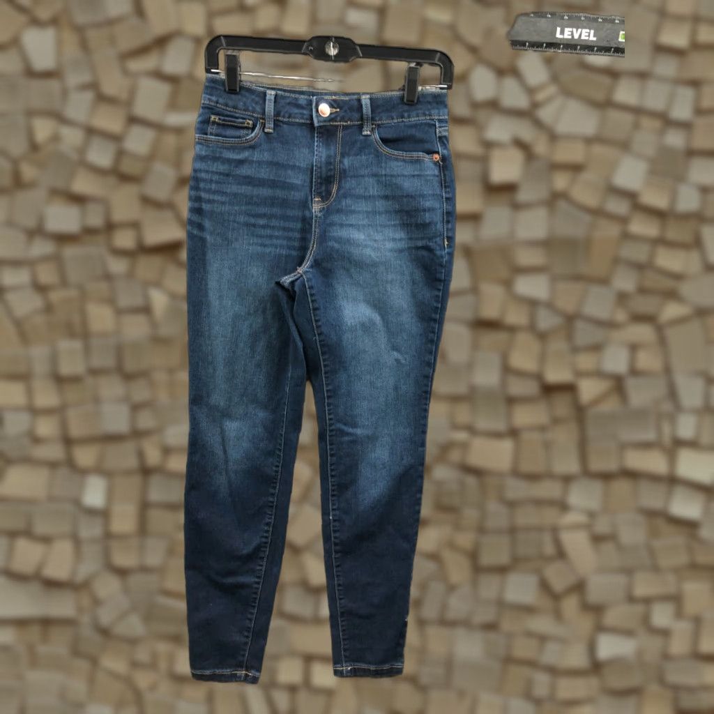 Vintage No Boundaries Jeans Skinny Size 5 Juniors Medium Wash Blue Regular Rise 27 in Denim Cotton Belt Loops Zipper Pocket 5-Pocket Women Mens Boys Girls Size 27" / US 4 / IT 40 - 1 Thumbnail