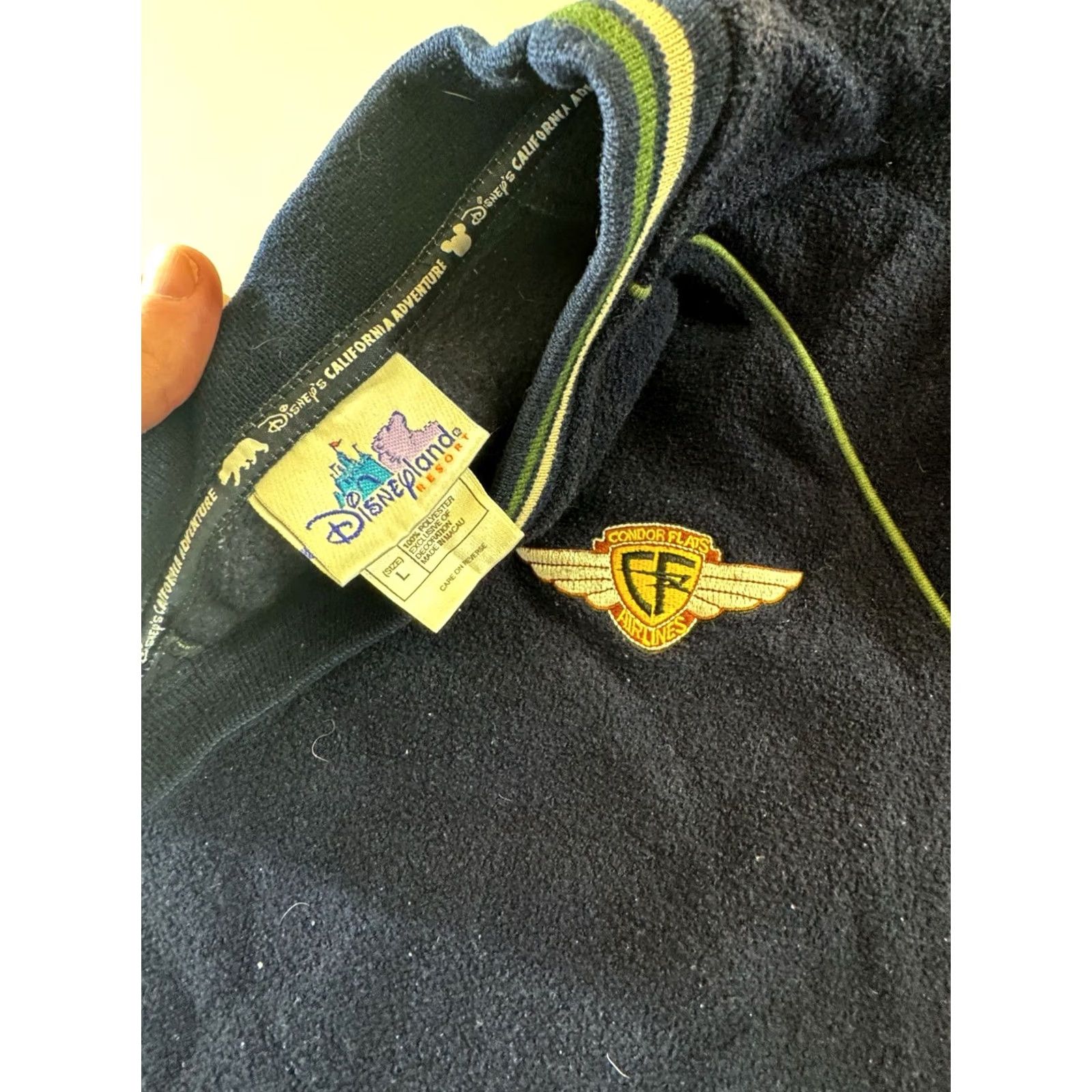 Disney Disneyland Condor Flats Airlines Fleece SWEATER Large L Mens Shirt Sweater Disney Sharp 1980s Size US L / EU 52-54 / 3 - 5 Thumbnail