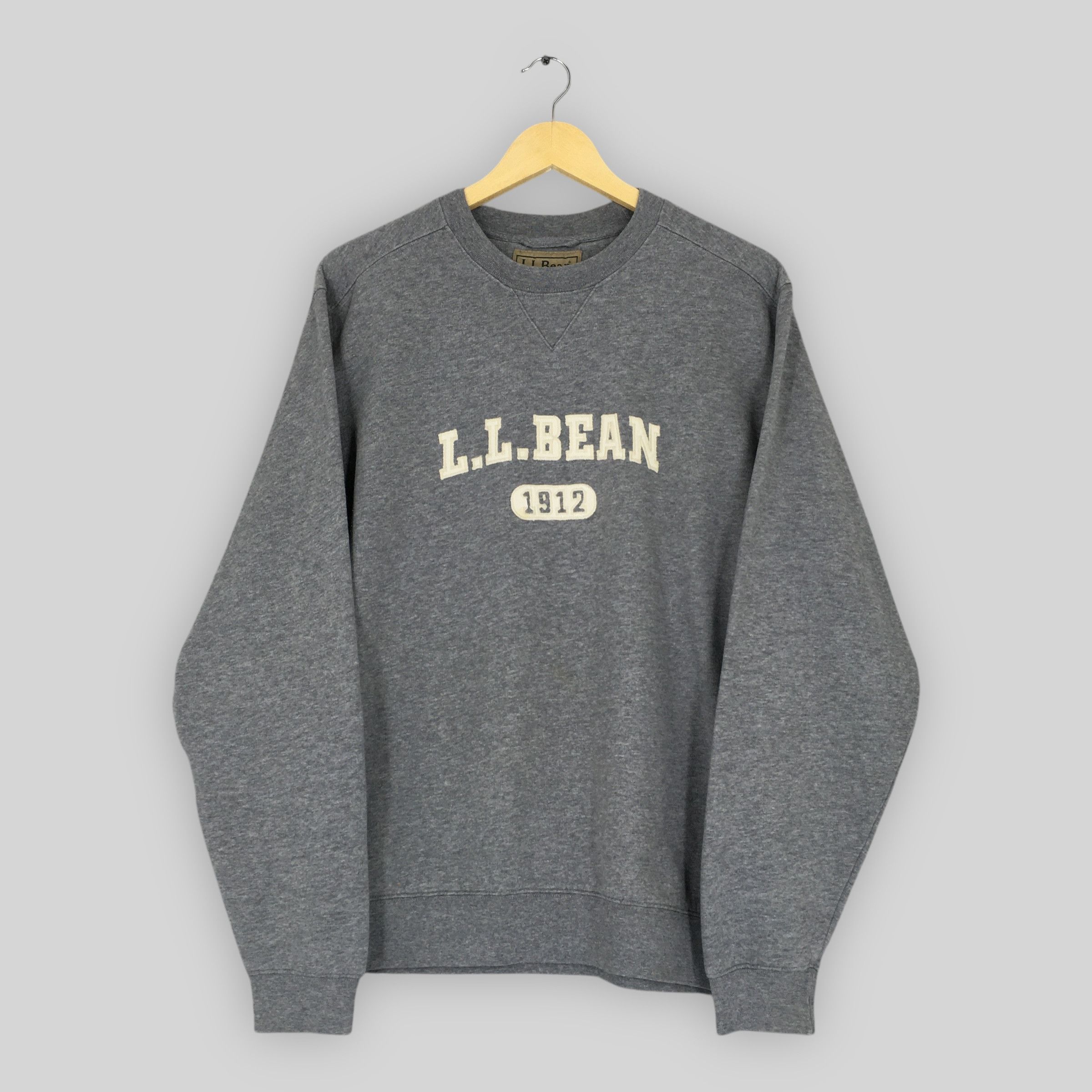 L.L. Bean × Vintage Vintage Ll Bean Spell Out Gray Sweatshirt Medium Size US M / EU 48-50 / 2 - 1 Thumbnail