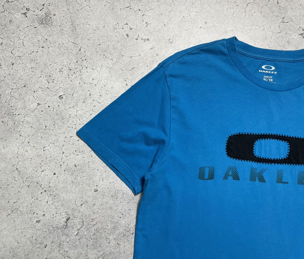 Japanese Brand × Oakley × Vintage Oakley Big Logo T-Shirt Blue Size US XL / EU 56 / 4 - 4 Thumbnail