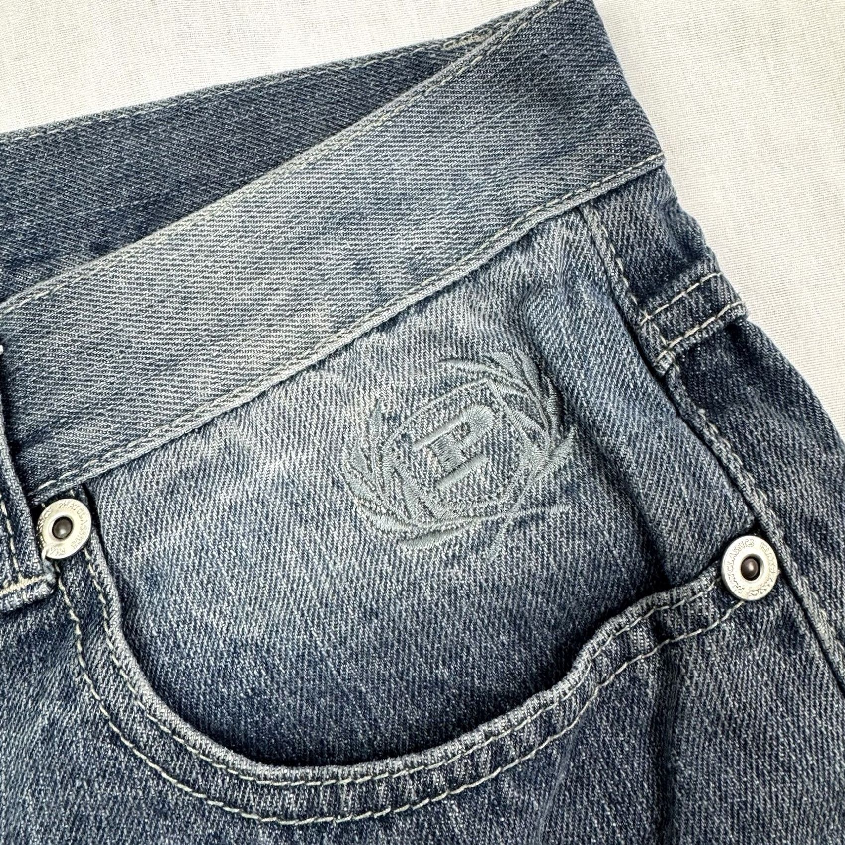 Phat Farm VINTAGE Phat Farm Jeans Shorts Baggy Adult 34 Blue Hip Hop 90s Grunge Y2K Men Mens Size US 34 / EU 50 - 4 Thumbnail