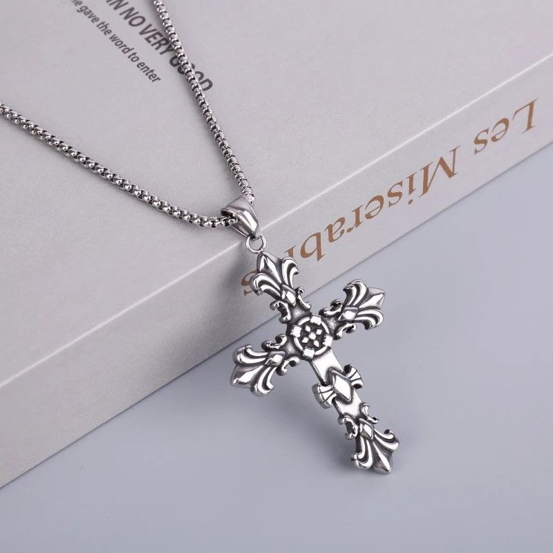 Jewelry Cross Pendant Necklace Size ONE SIZE - 3 Thumbnail