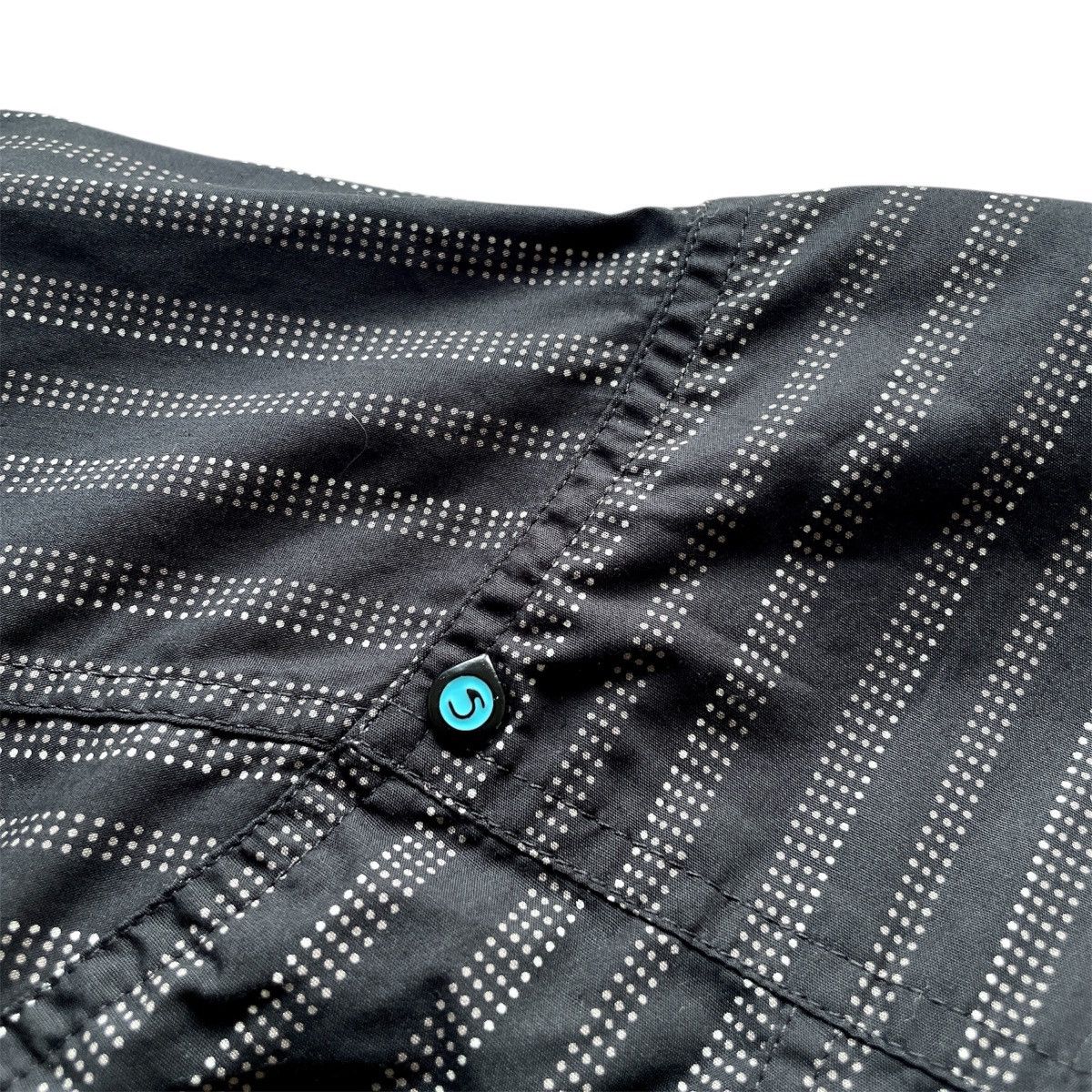Salomon × Vintage Rare Vintage 2006 Salomon S-Core Graffiti Button-Up Shirt Size US L / EU 52-54 / 3 - 8 Thumbnail