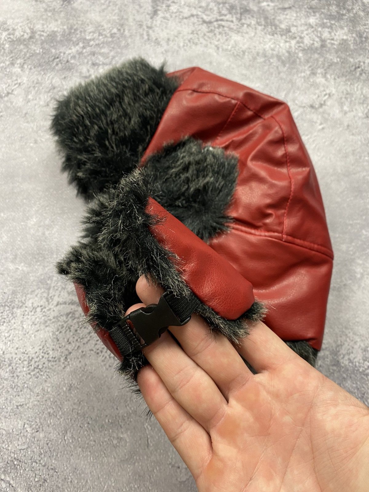 If Six Was Nine Vntg Ushanka Trapper Hat Furry Mohair Fuzzy Fur Red Hat Y2K Size ONE SIZE - 9 Thumbnail