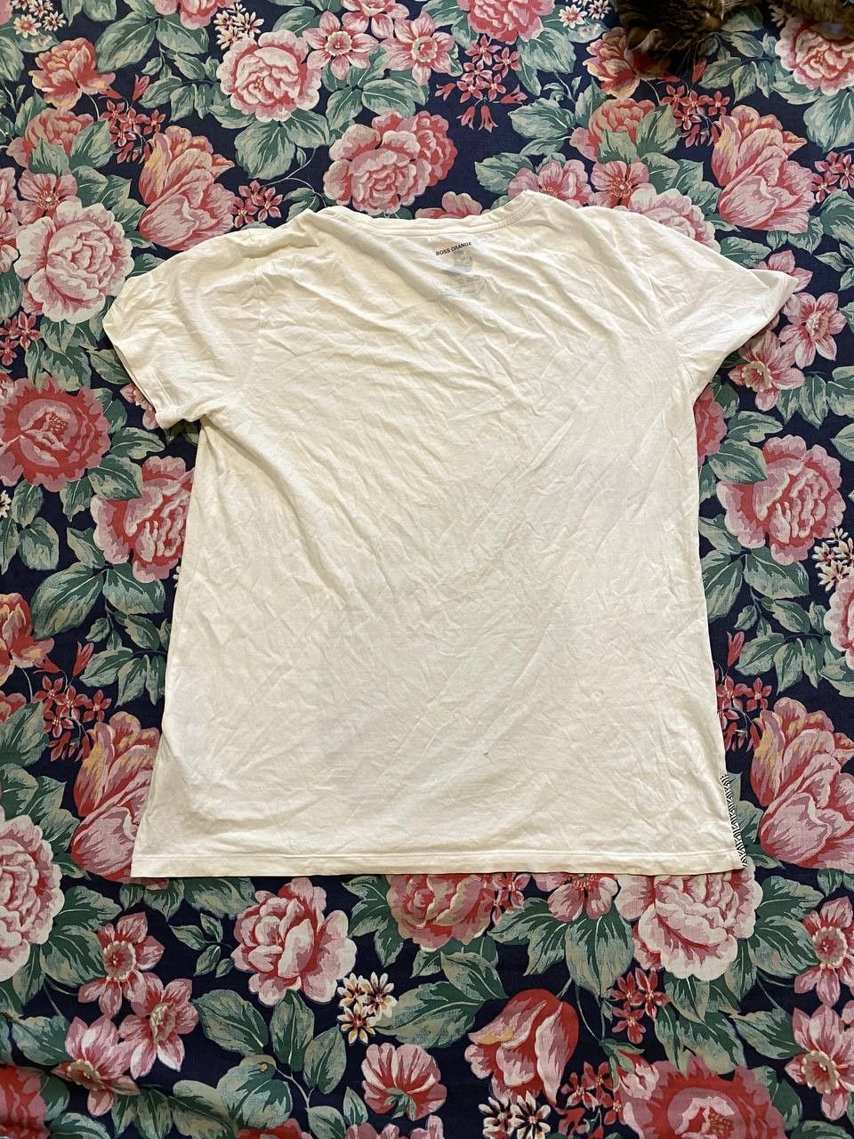Hugo Boss Y2K T-shirt big print Hugo Boss Vintage streetwear Size US L / EU 52-54 / 3 - 13 Thumbnail