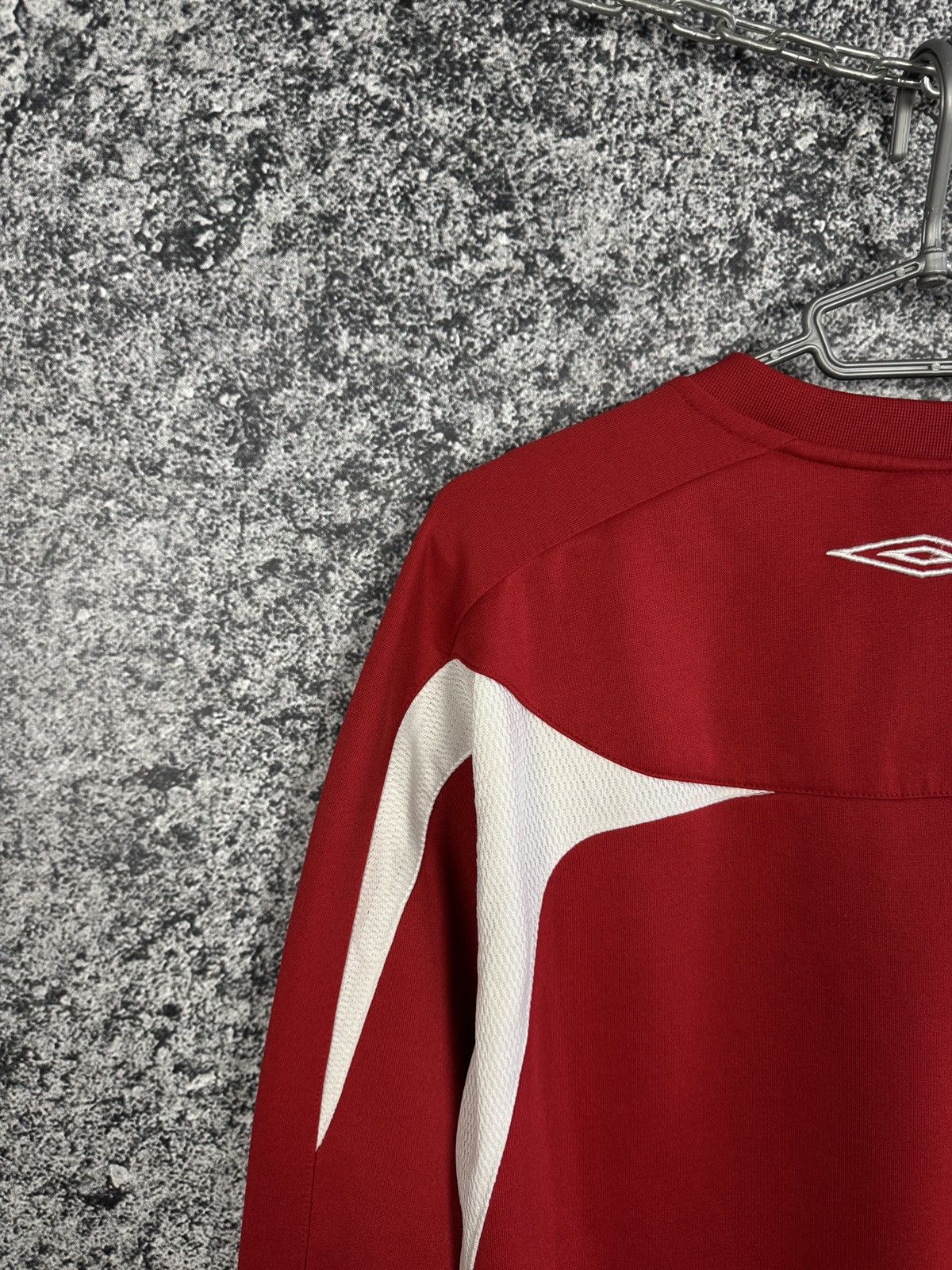 Umbro UMBRO Vintage Sweatshirt Pullover Official Product Size S Size US S / EU 44-46 / 1 - 14 Thumbnail