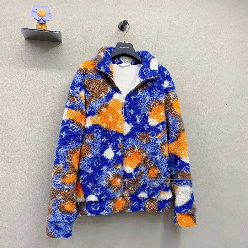 Louis Vuitton Louis Vuitton Colourful full logo lamb jacket Size US L / EU 52-54 / 3 - 3 Thumbnail