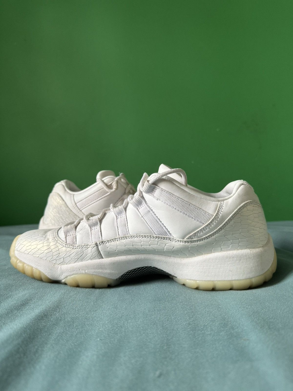 Jordan Brand Nike Air Jordan 11 Low Heiress Pure Platinum 2017 Size US 7.5 / EU 40-41 - 2 Thumbnail