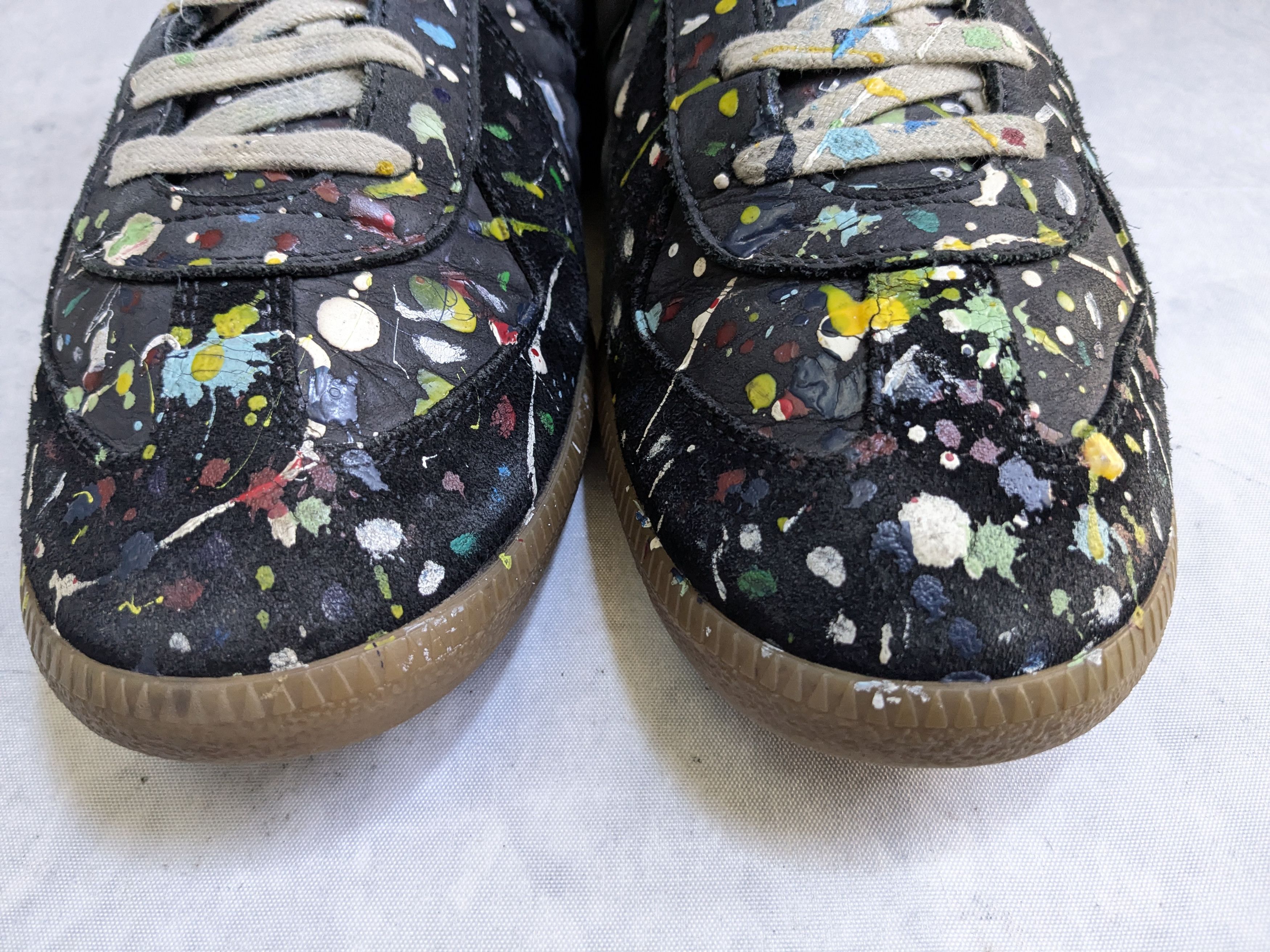 Maison Margiela Maison Margiela Replica Black Paint Splatter 11 44 Gum Low Size US 11 / EU 44 - 5 Thumbnail