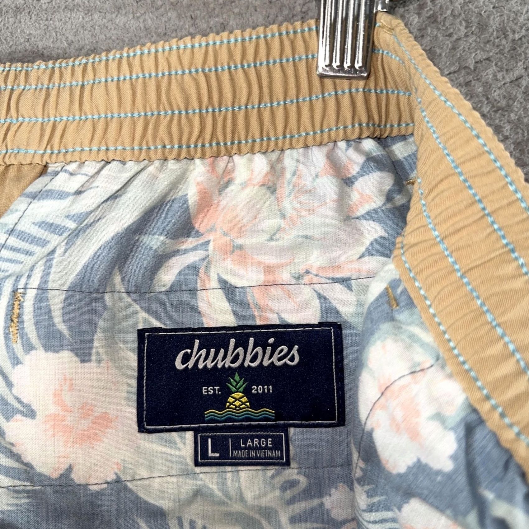 Chubbies Chubbies Everywear Khakinators Pants Mens Large 32x30 Beige Slim Stretch Water Resistant Pockets Front Flat Front Drawstring Size US 33 - 3 Thumbnail