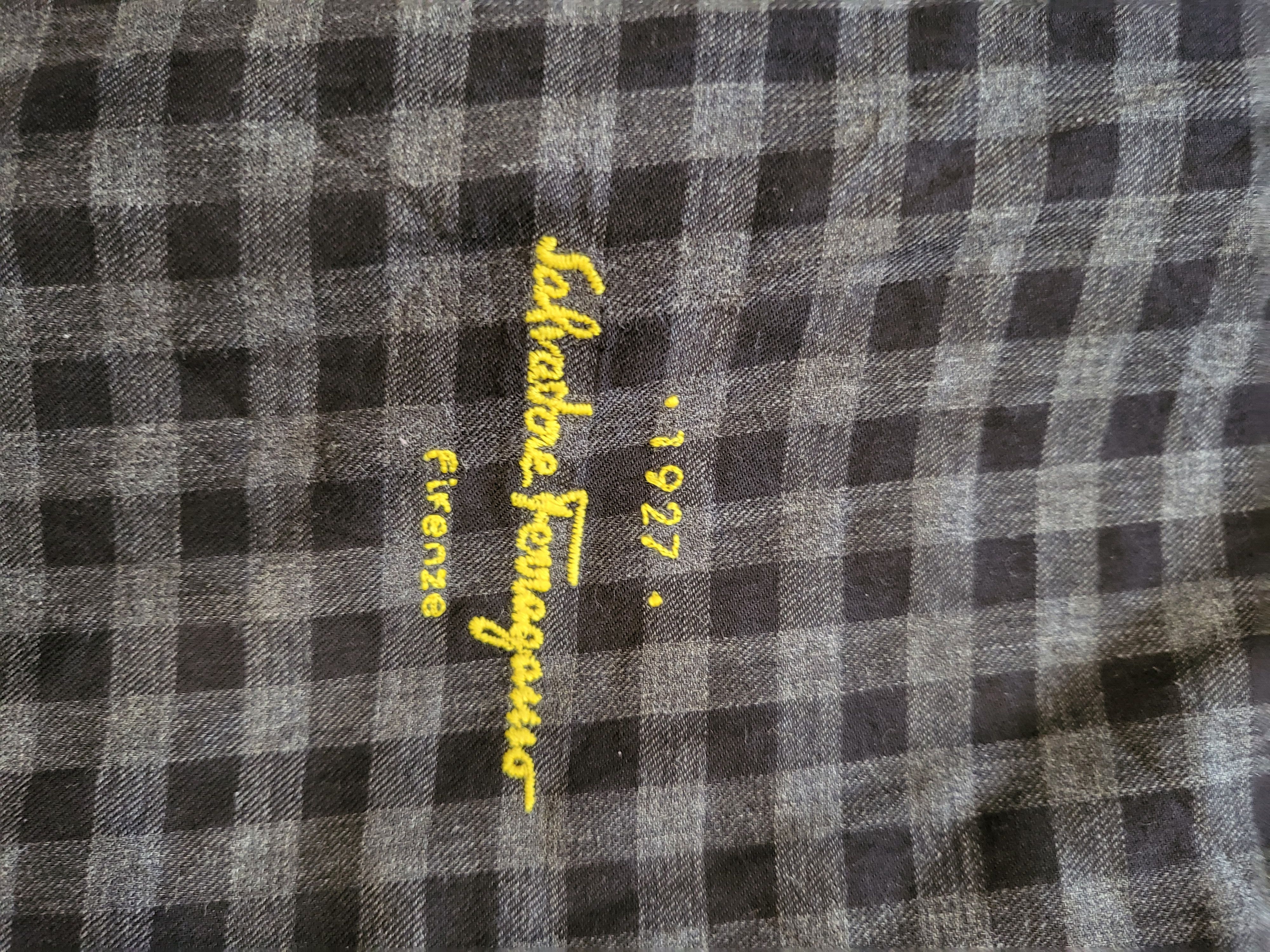 Salvatore Ferragamo Salvatore Ferragamo Logo Button Up Shirt Size US L / EU 52-54 / 3 - 2 Thumbnail