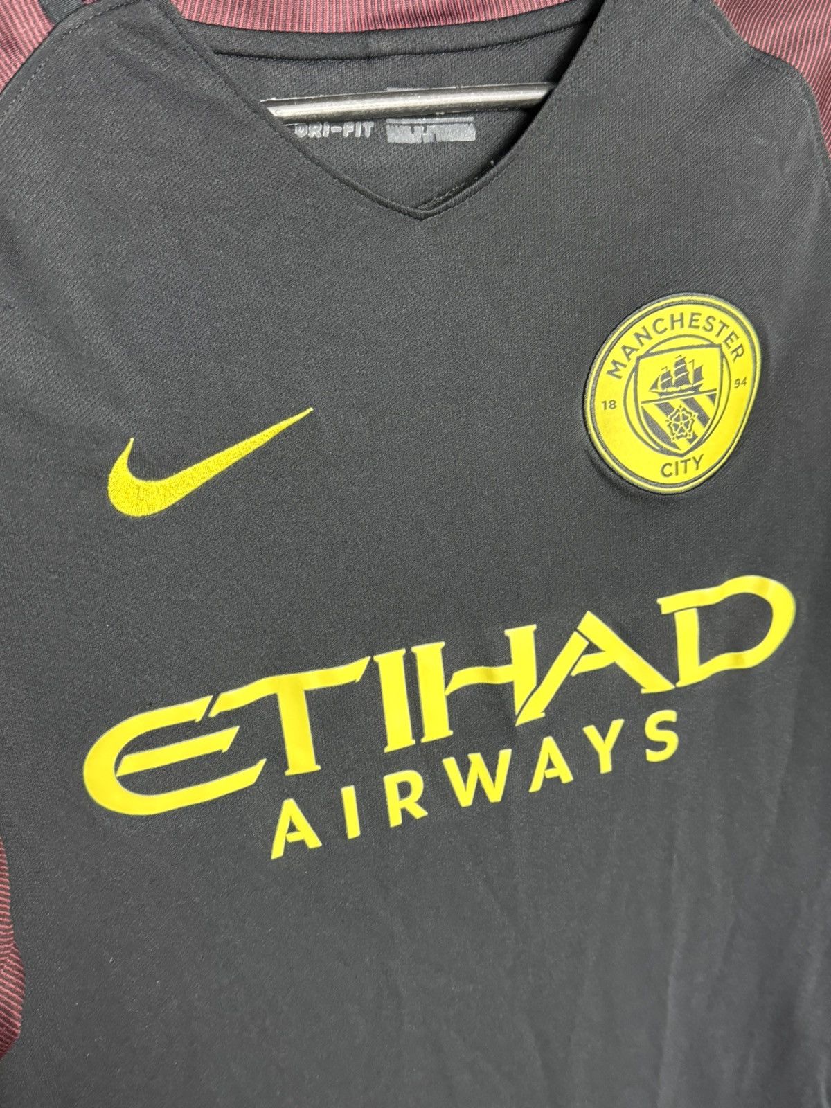 Nike Manchester City 16/17 Away Football Jersey Size US S / EU 44-46 / 1 - 3 Thumbnail
